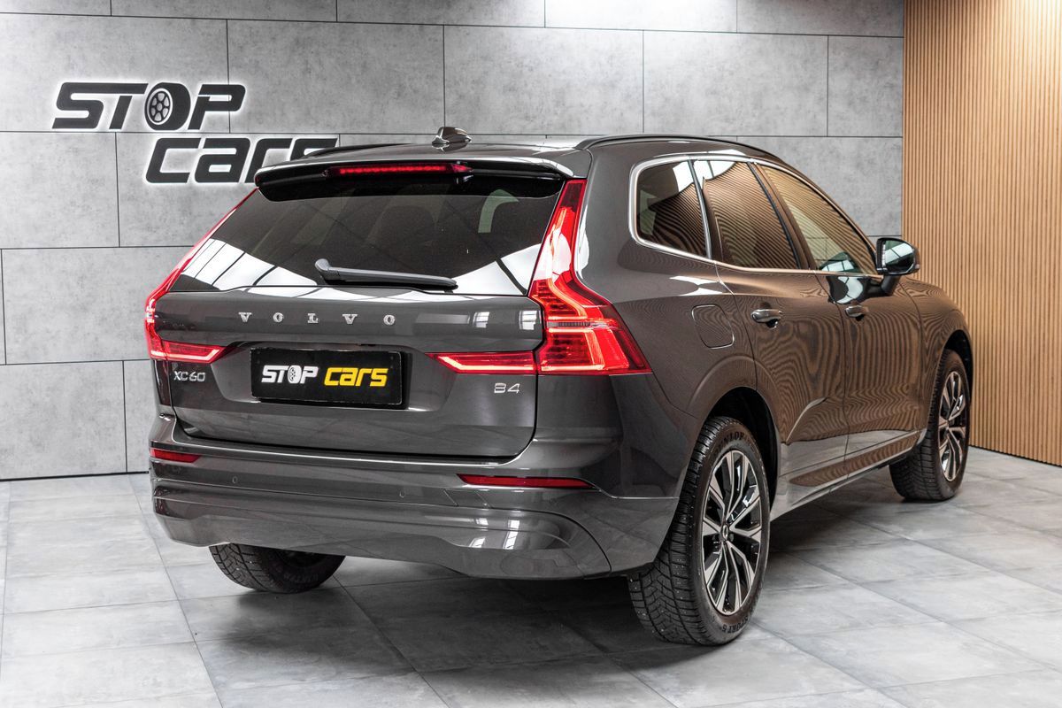Volvo XC60, B4 CORE*KAMERA*DPH*ČR 1.MAJ* - fotka 6
