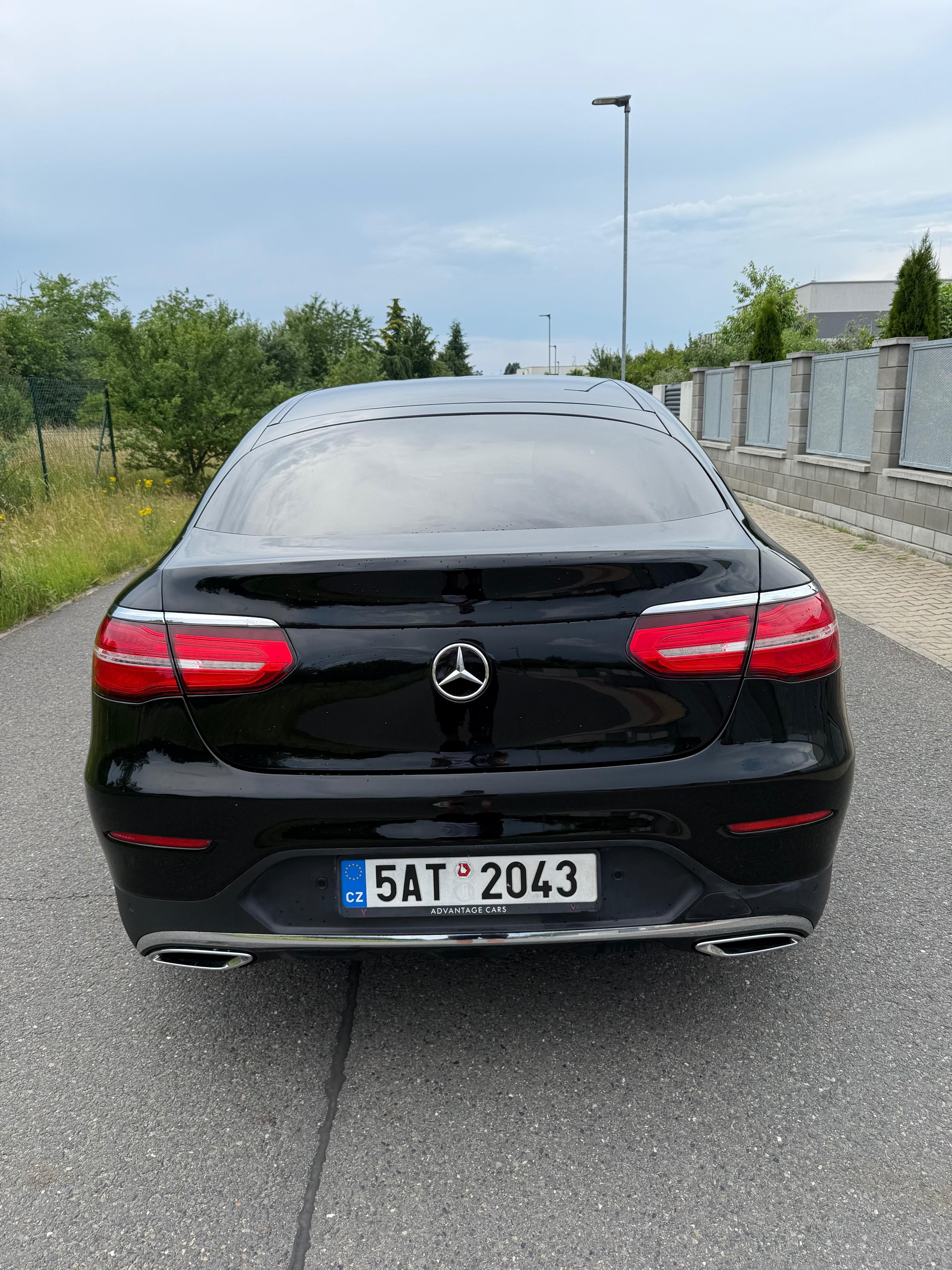 Mercedes-Benz GLC, GLC Coupe AMG-bohatá výbava ČR - fotka 6