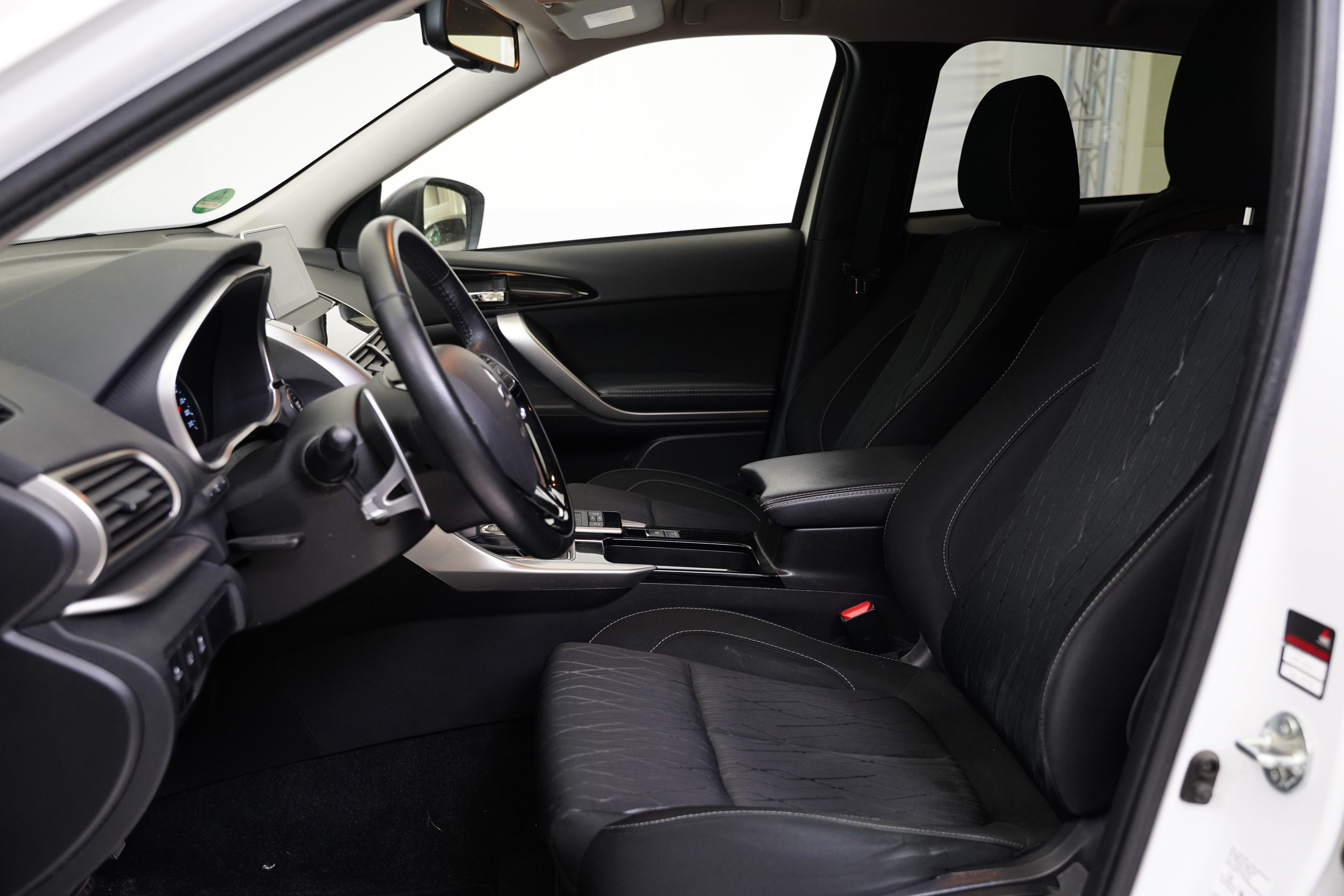 Mitsubishi Eclipse Cross, 2.3 d 109 kW - fotka 5