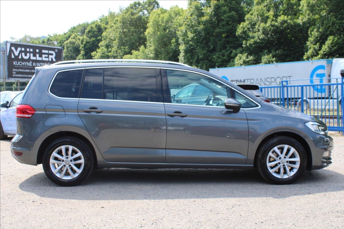 Volkswagen Touran, 1,4 TSI  ČR,1.MAJ,DPH,AUTOMAT - fotka 4
