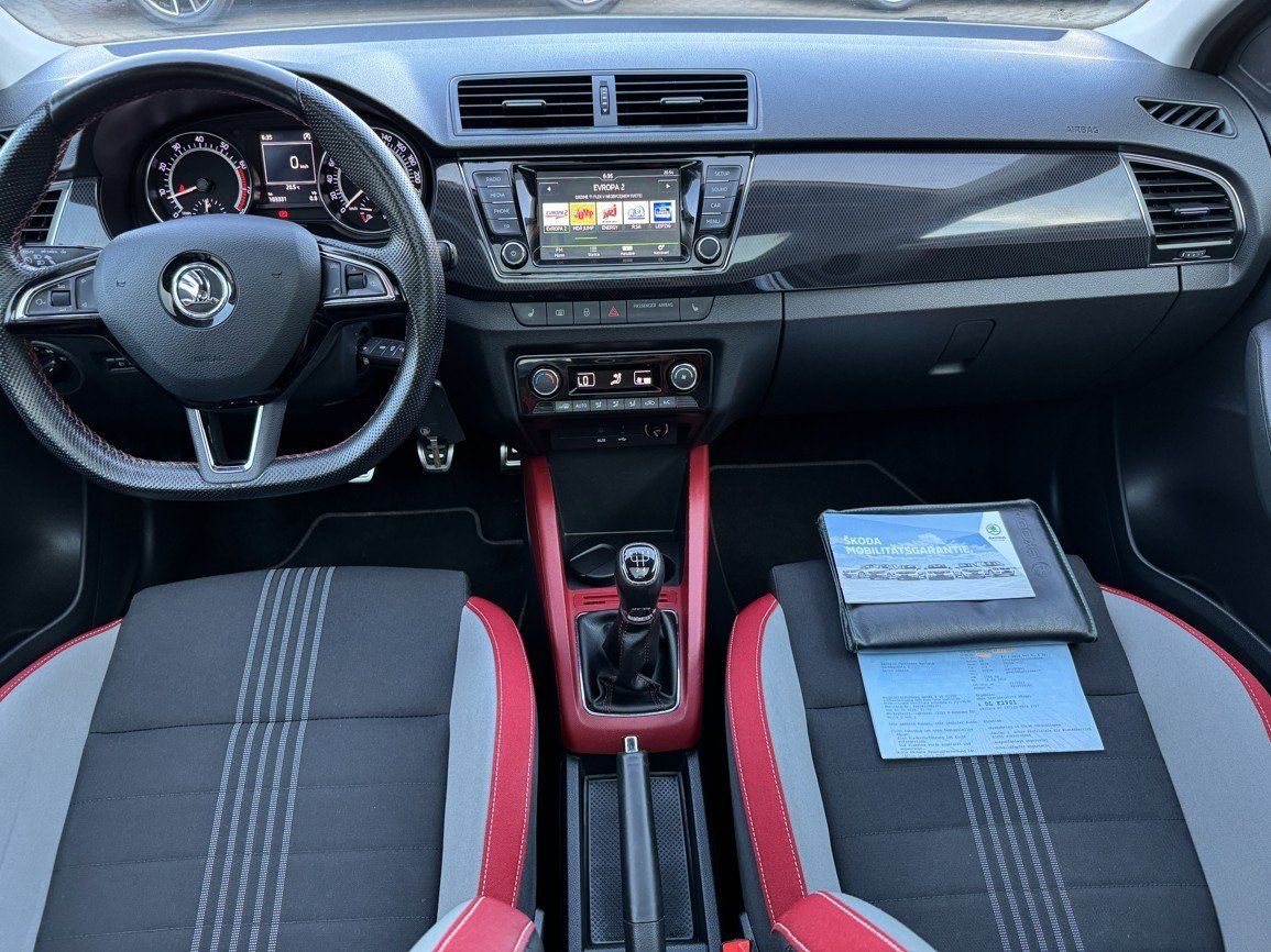 Škoda Fabia, 1.2TSi Monte Carlo Panorama - fotka 6