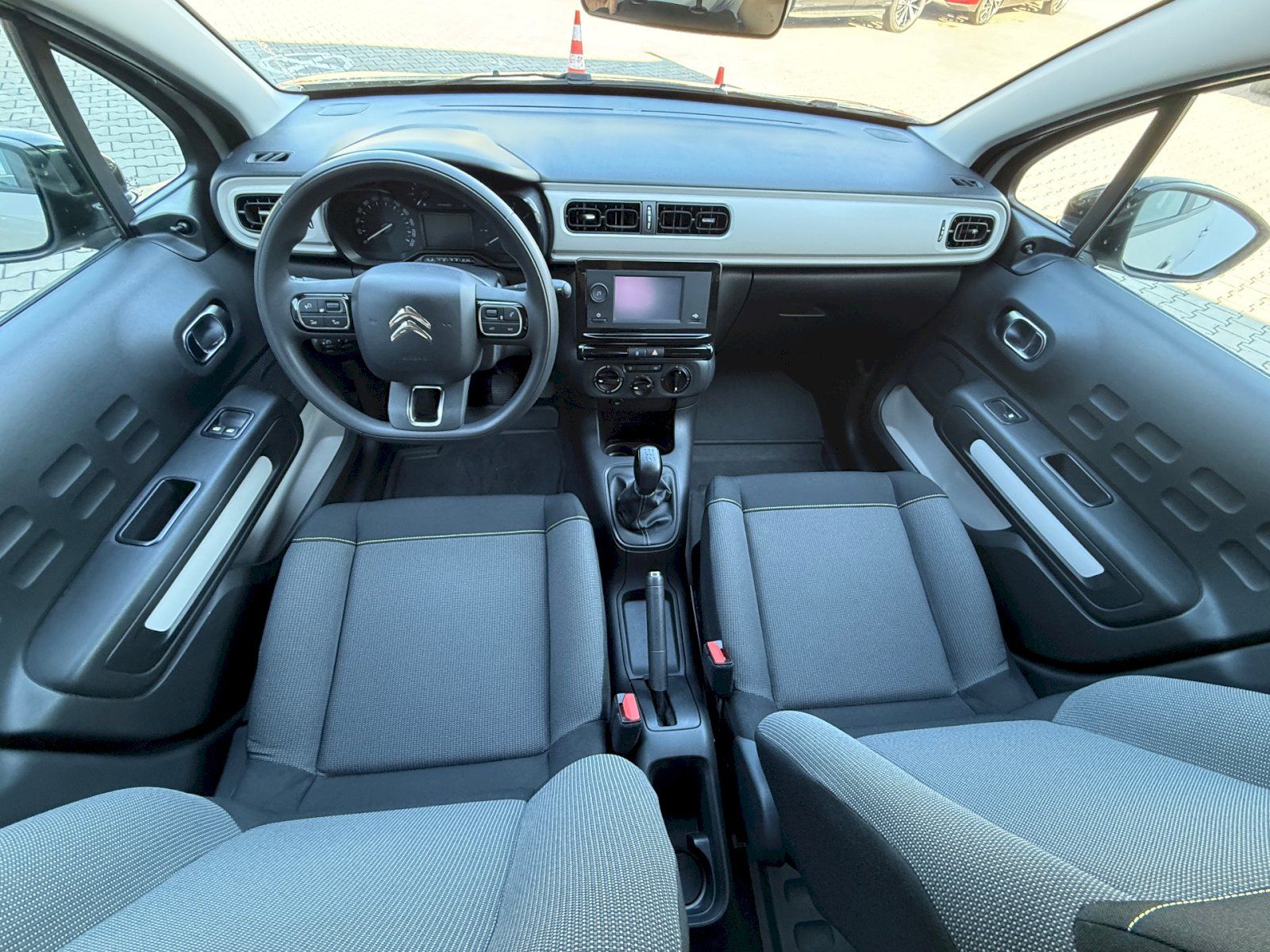 Citroën C3, 1.2 61KW/83PS - fotka 5
