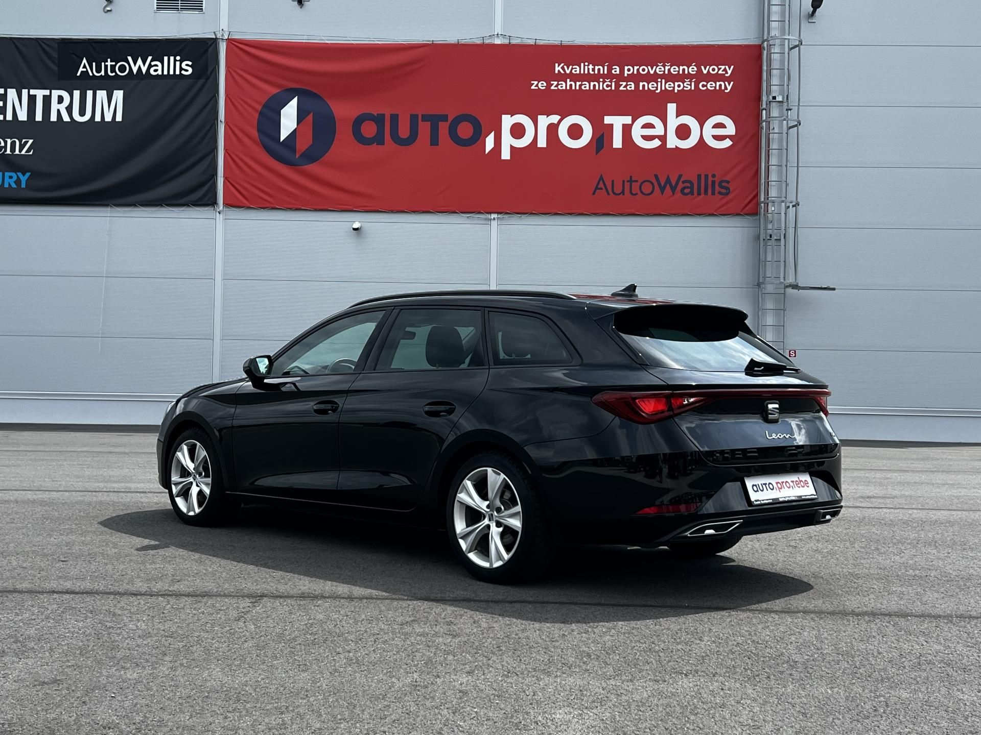 Seat Leon, 2.0TDI 110kW DSG FR-Line DPH - fotka 5
