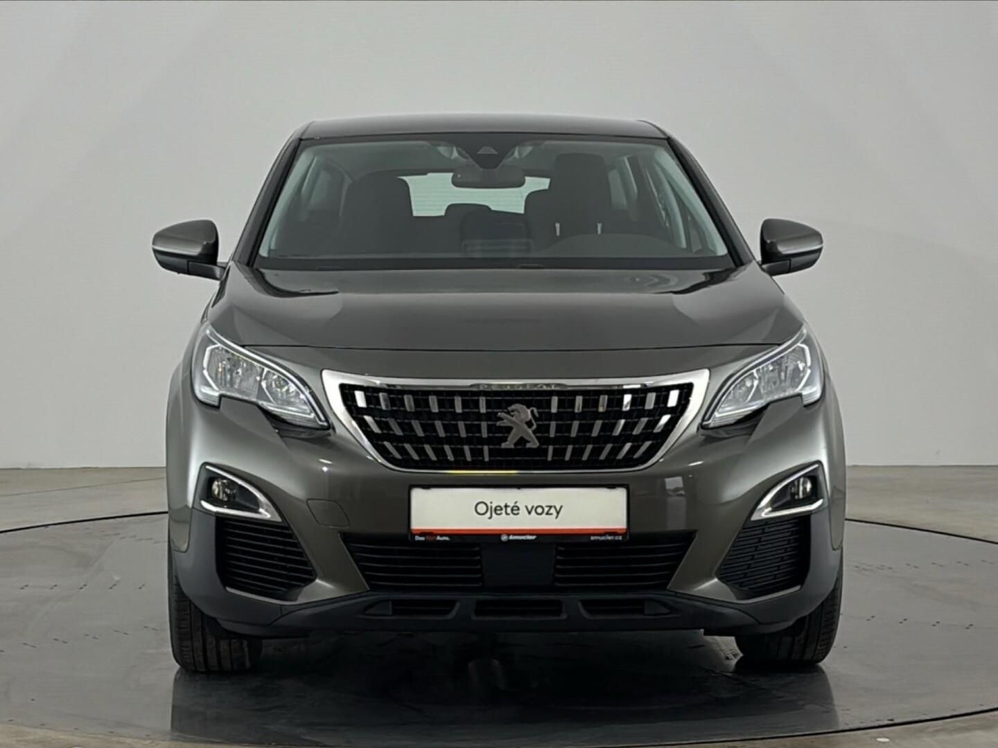 Peugeot 3008, 1.2 PureTech / 96 kW Active - fotka 4