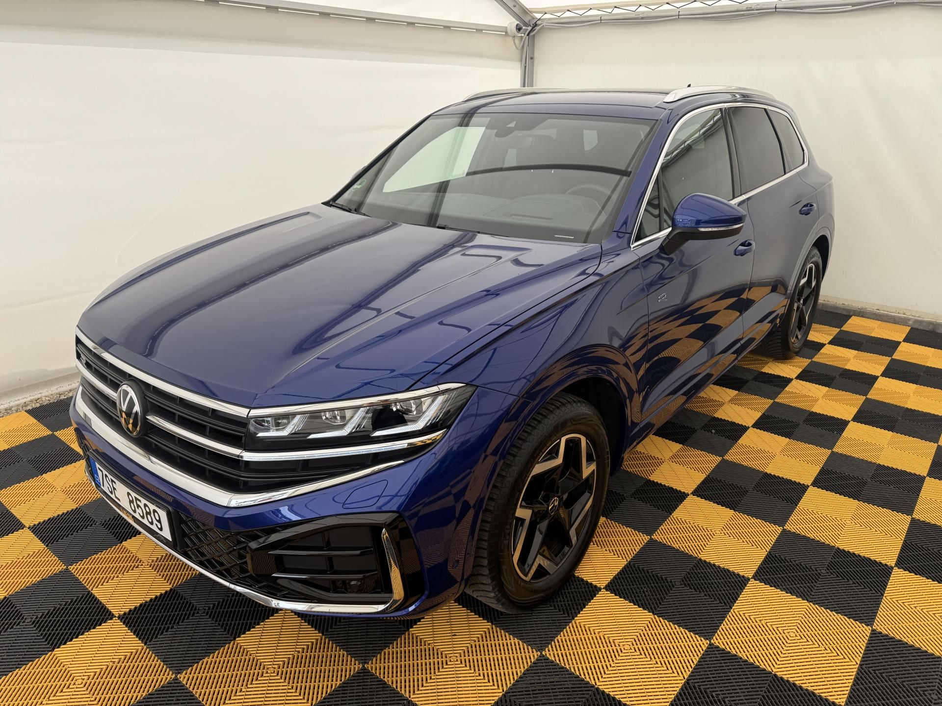 Volkswagen Touareg, 3.0Tdi*1-MAJ*DPH*R-LINE*HUD*