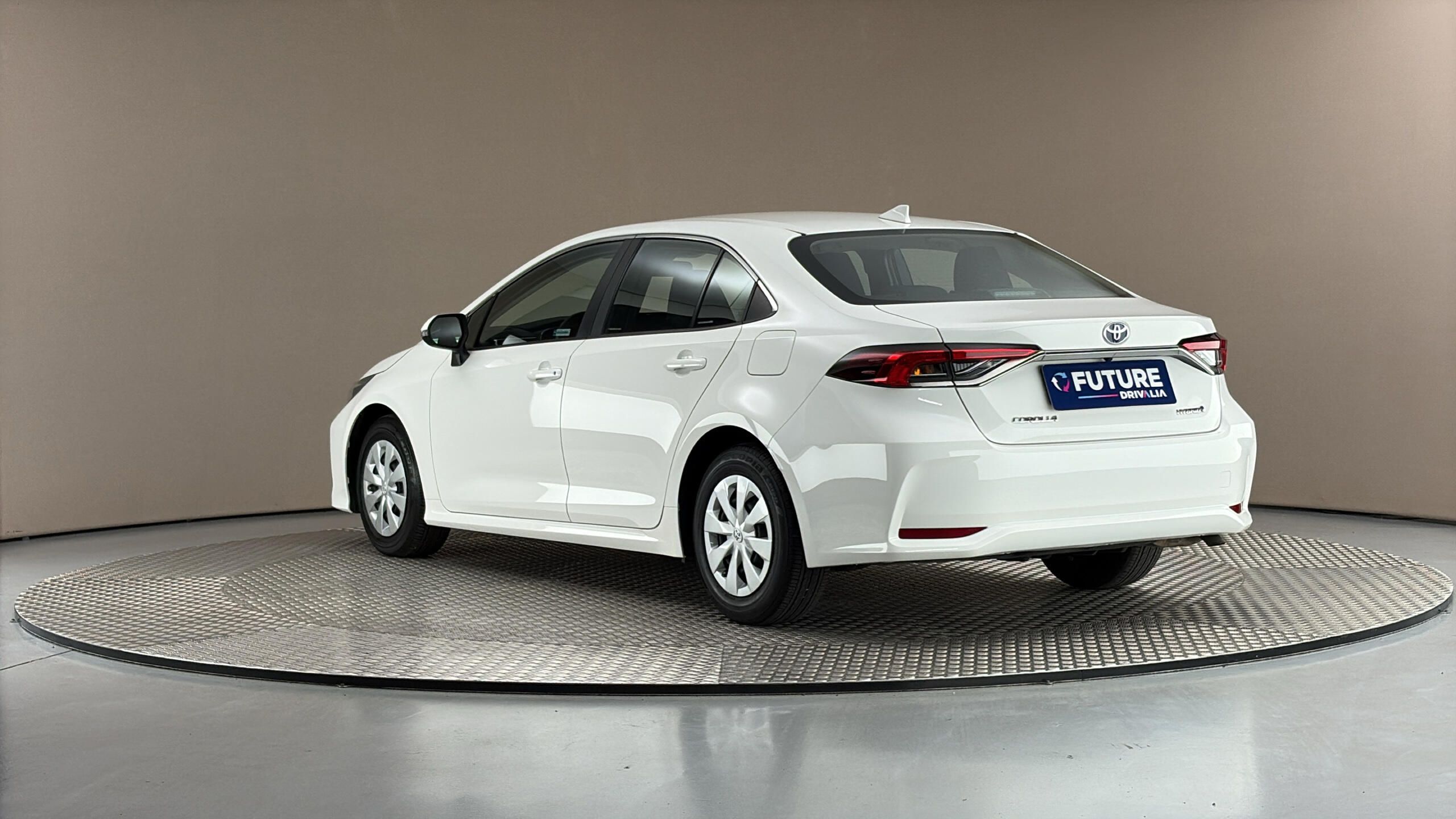 Toyota Corolla, 1.8 Hybrid AUT Active Sedan - fotka 2