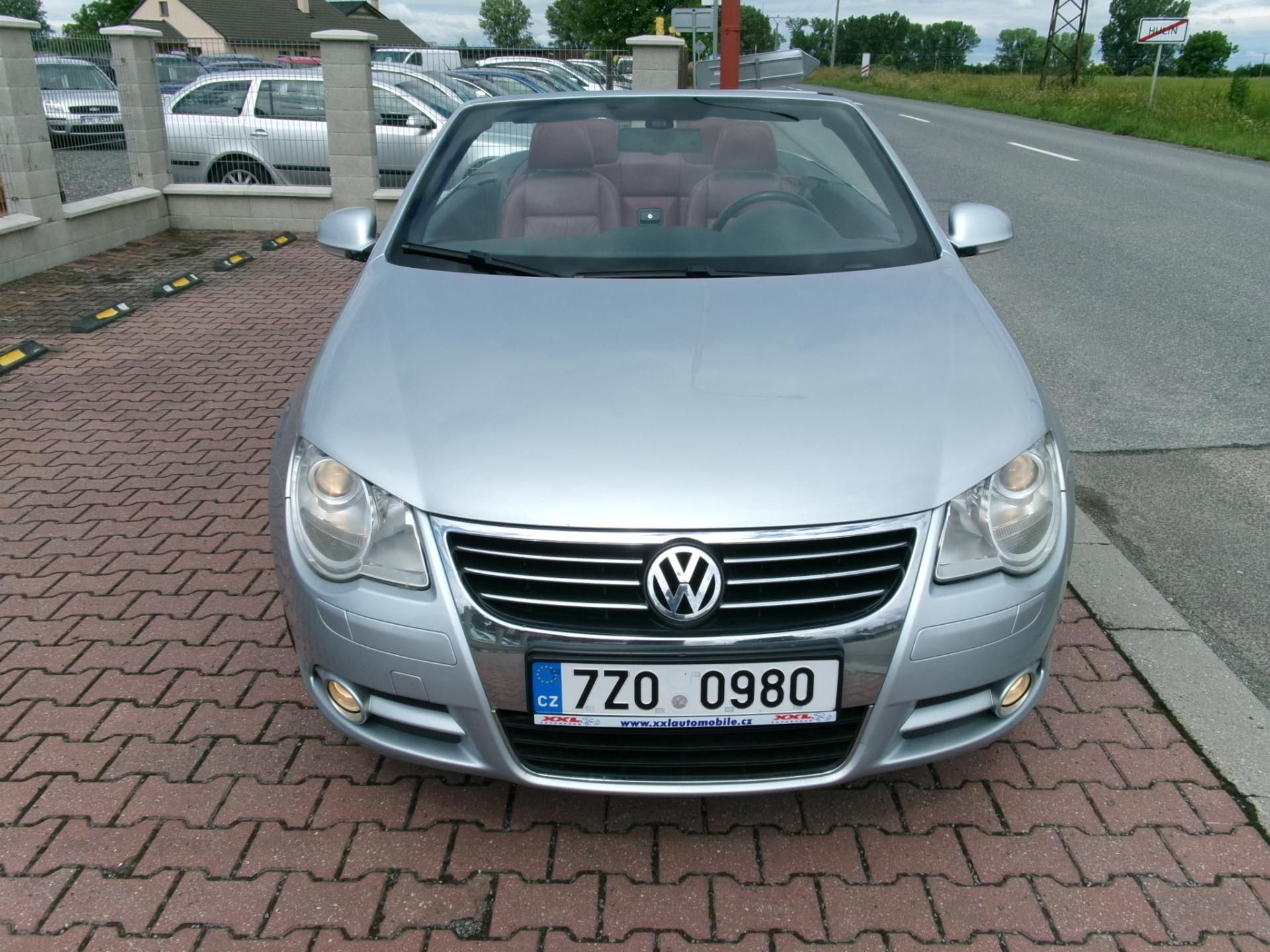Volkswagen Eos, 2,0TDI 8V CABRIO - fotka 2
