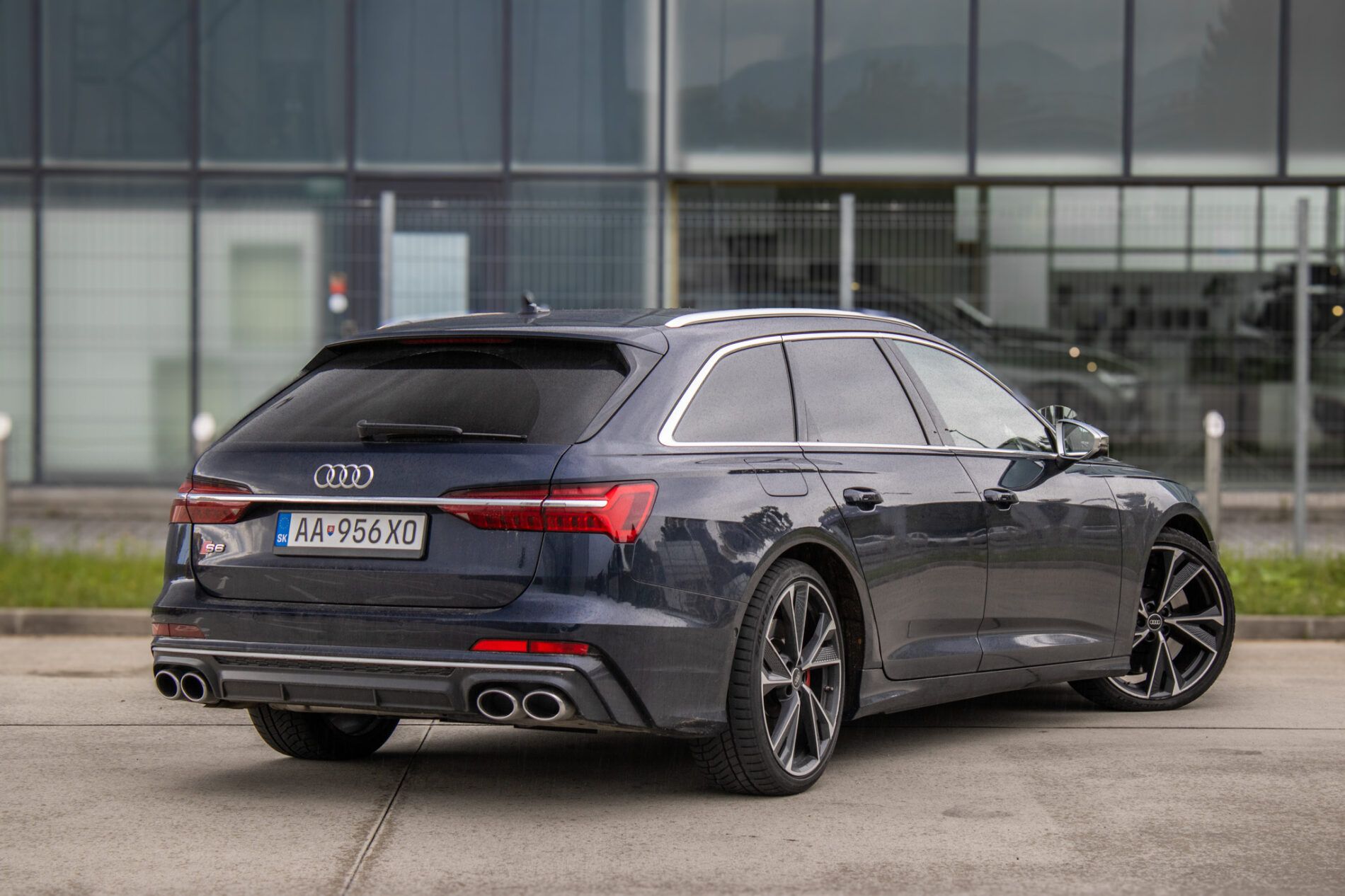Audi S6 Avant - fotka 5