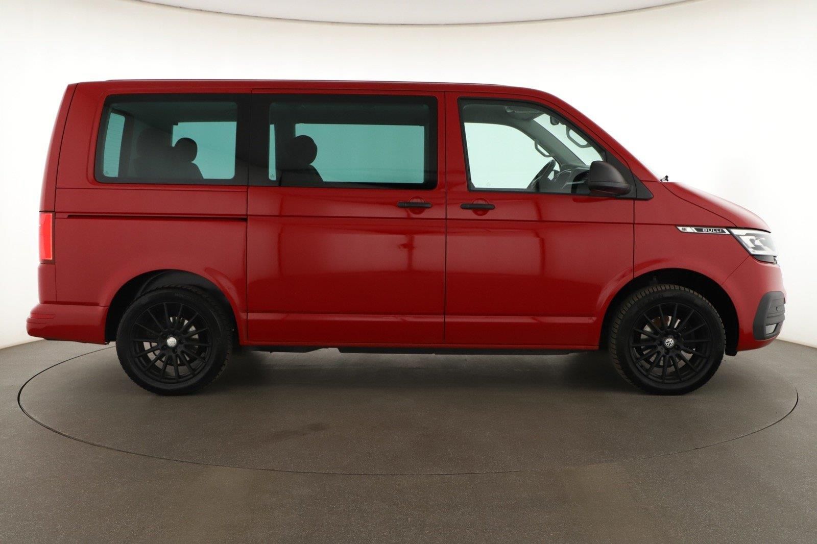 Volkswagen Multivan, 2.0 TDI, 7 míst, KR, Nové v ČR - fotka 6