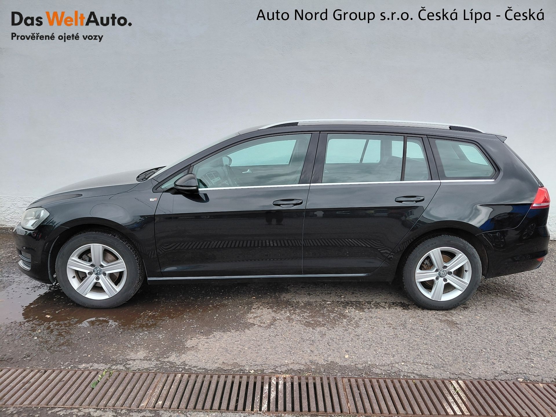 Volkswagen Golf Variant, HIGHLINE 1,6 TDI 5G - fotka 3
