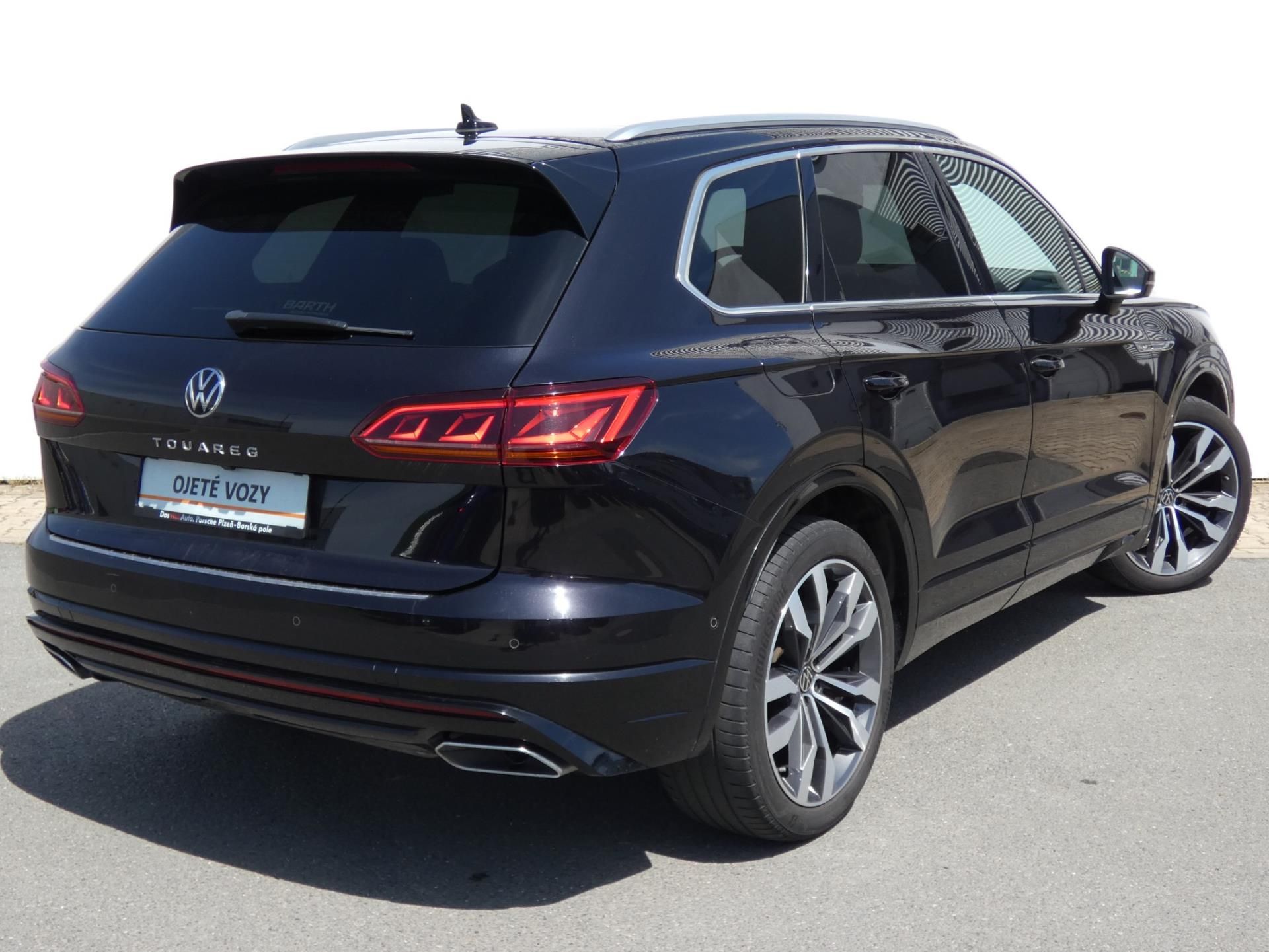 Volkswagen Touareg, R-Line 3.0 TDI 210KW - fotka 2