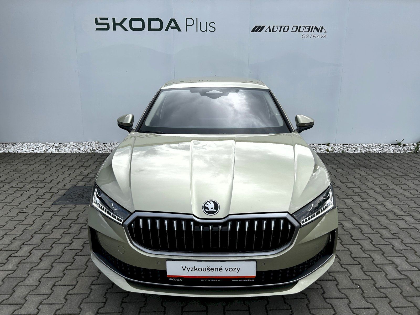Škoda Superb, 2.0 TDI 110kW DSG L&K - fotka 4