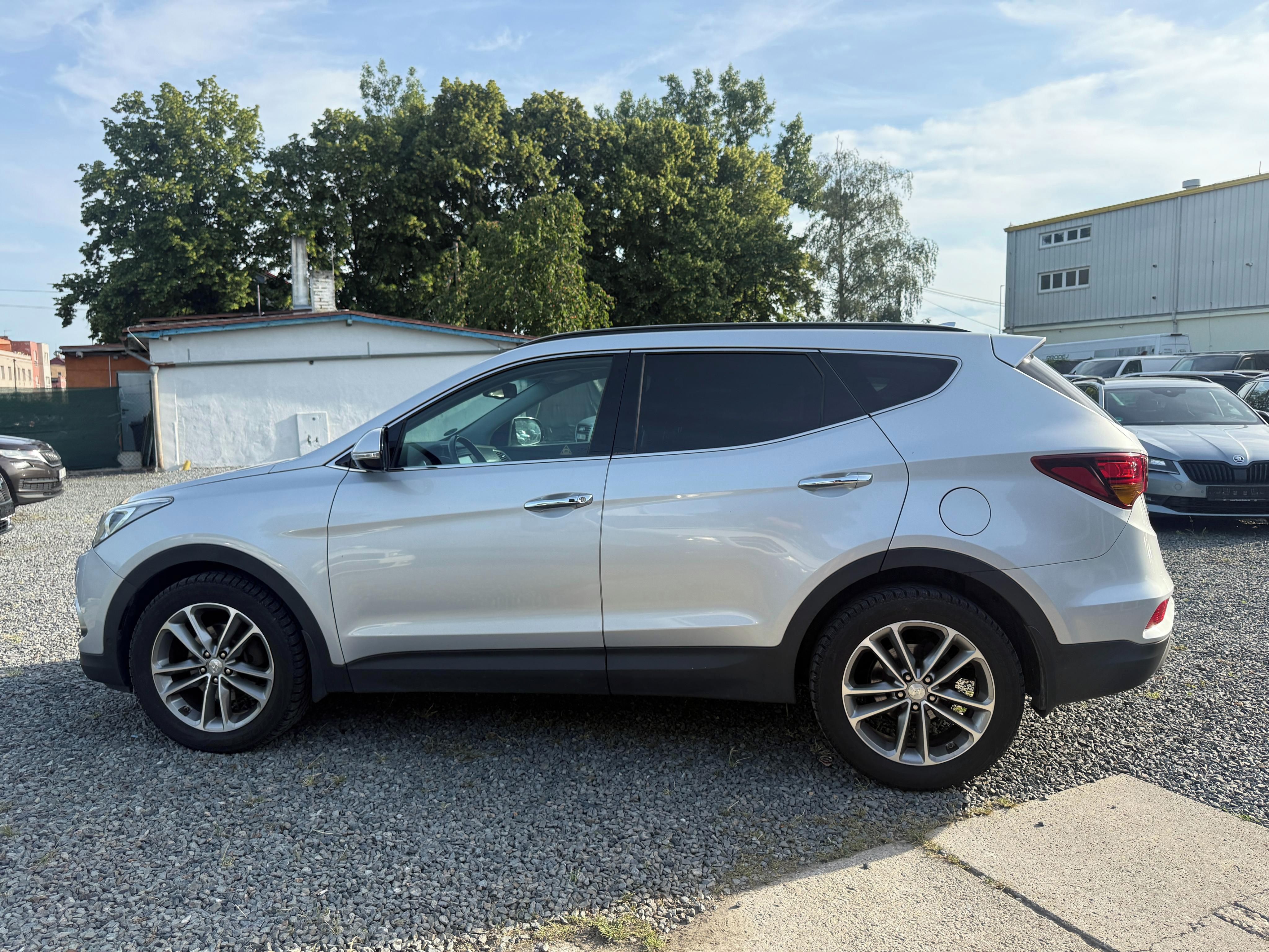 Hyundai Santa Fe, 2.2 CRDI automat, Top výbava - fotka 5