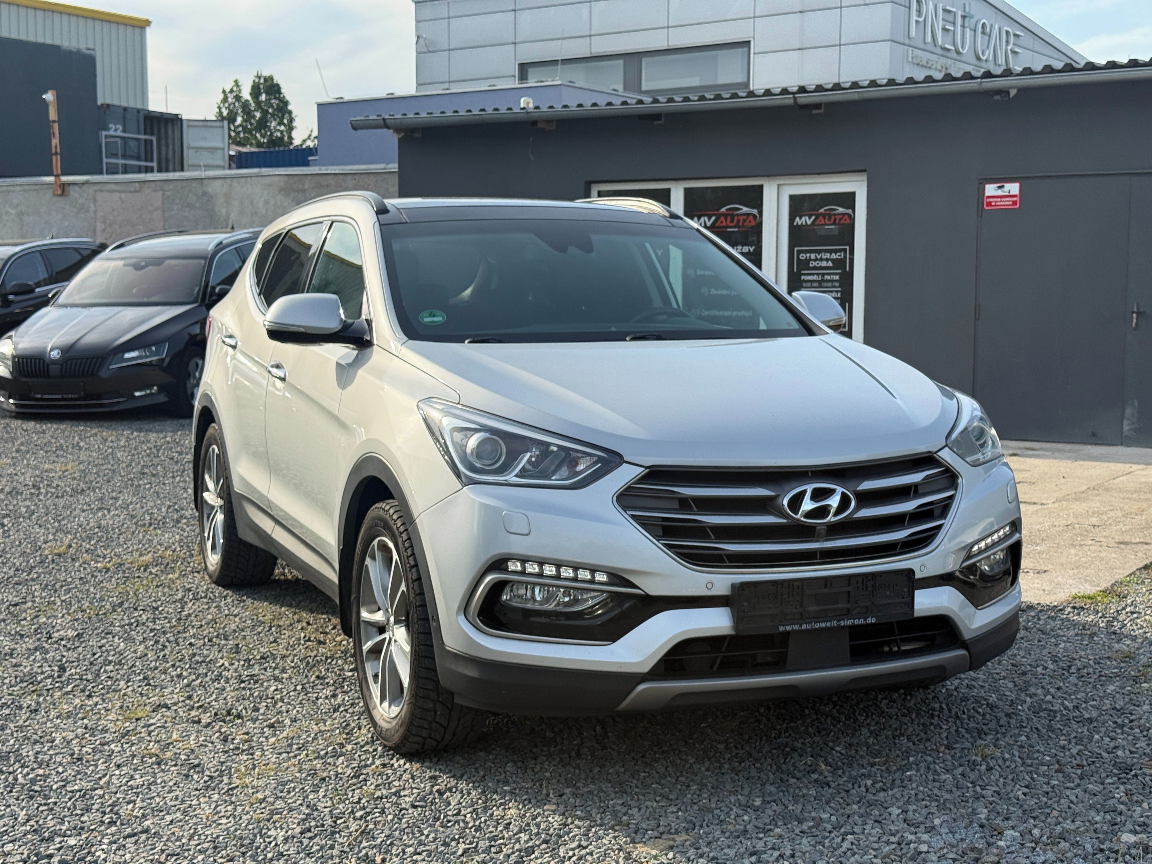 Hyundai Santa Fe, 2.2 CRDI automat, Top výbava - fotka 2