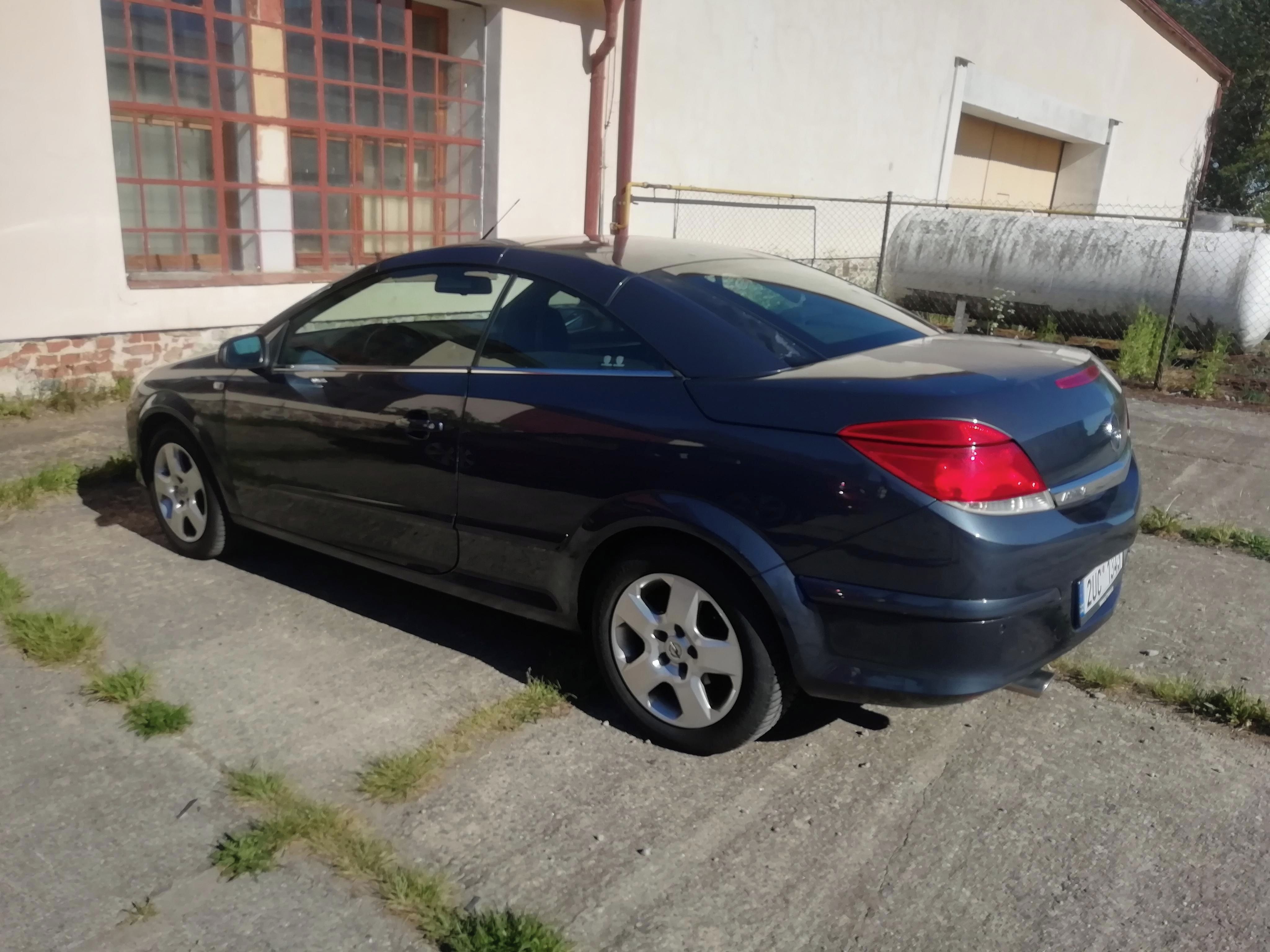 Opel Astra, 1,8i 103 Kw automat Cabrio. - fotka 3