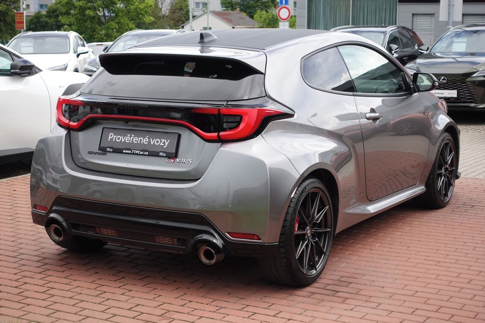 Toyota GR Yaris, 1.6Turbo 8AT 4X4 Dynamic + VIP - fotka 6