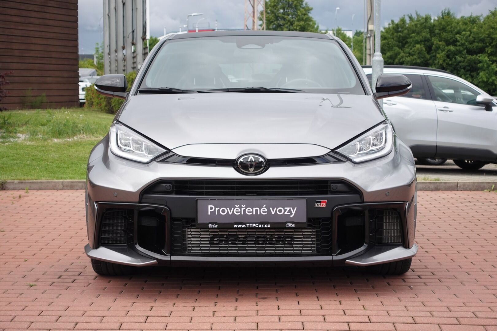 Toyota GR Yaris, 1.6Turbo 8AT 4X4 Dynamic + VIP - fotka 2