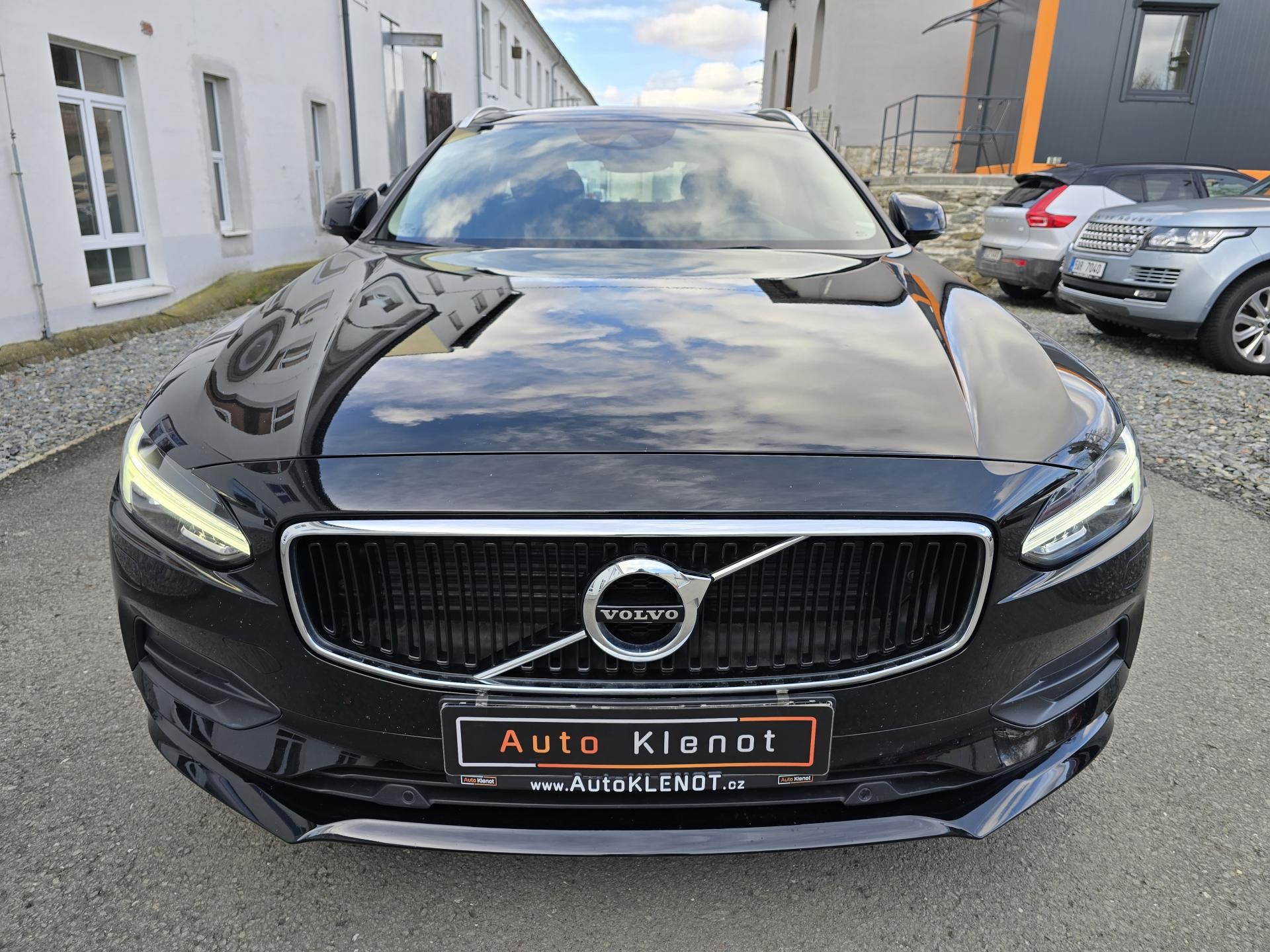 Volvo V90, D4 2,0 140kW 4x4 DPH MOMENTUM - fotka 3
