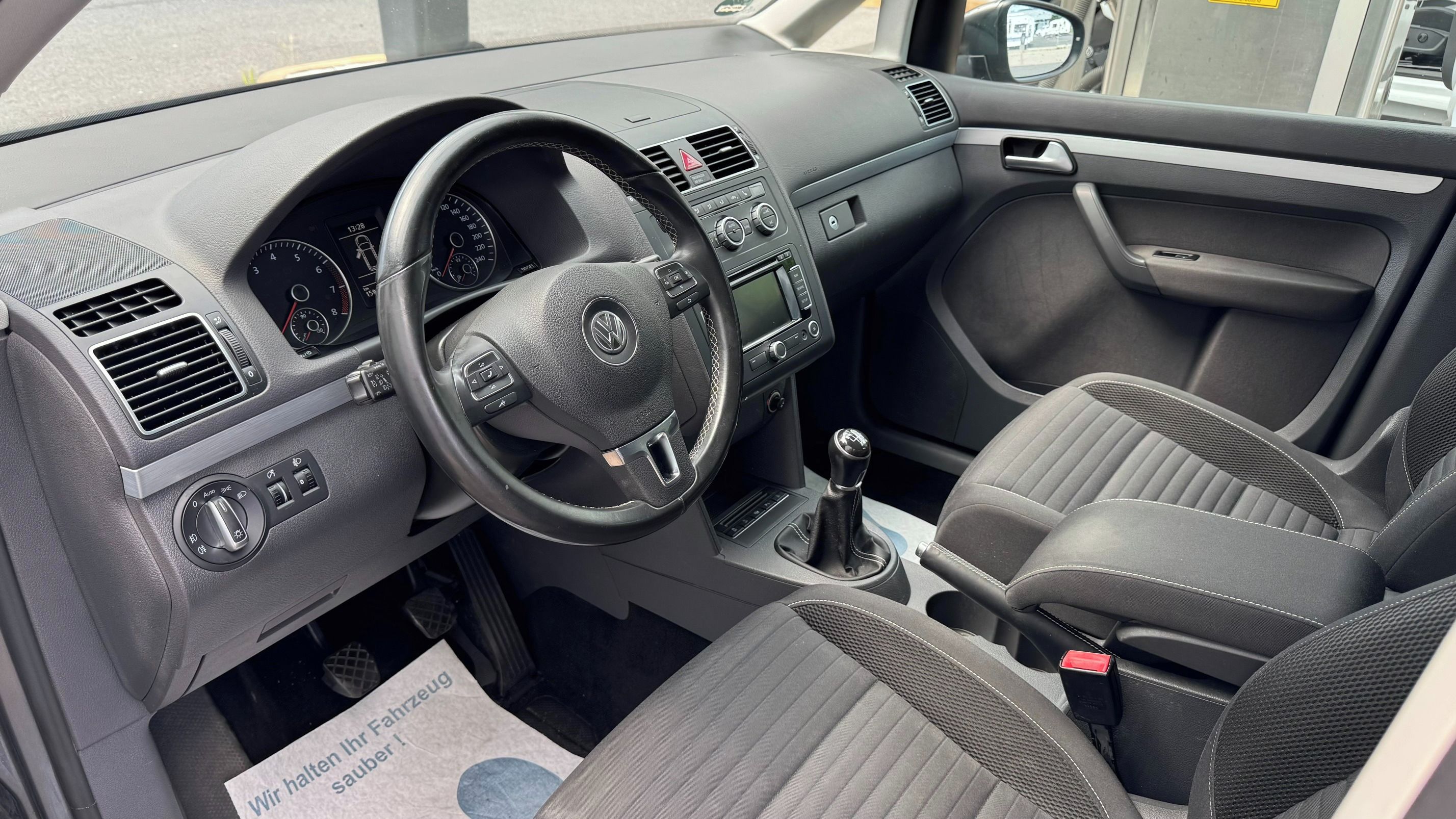 Volkswagen Touran, 1.2 TSi 77kW CUP Edition - fotka 5