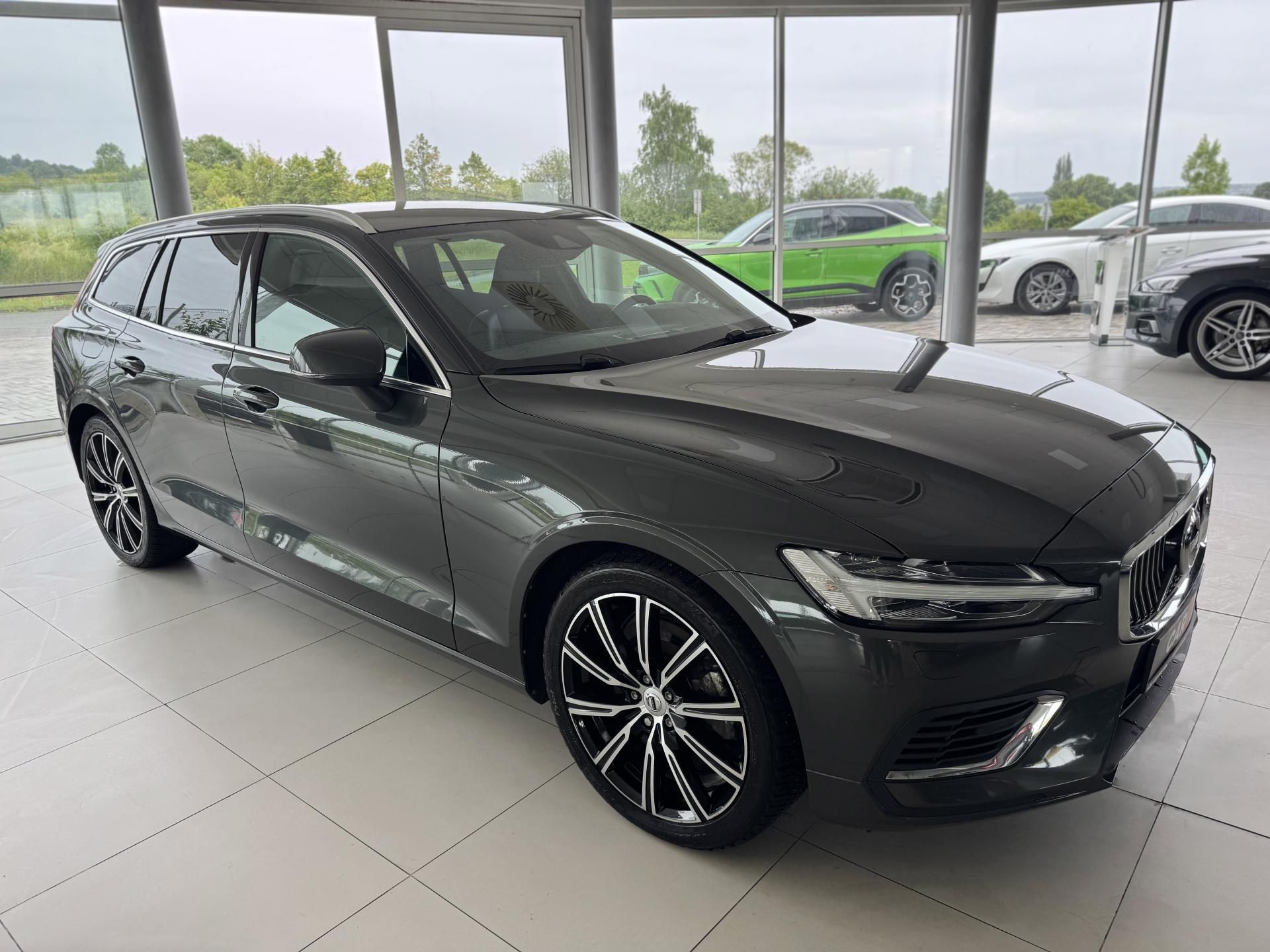 Volvo V60, T6 AWD*257kW*Recharge*Inscript - fotka 4