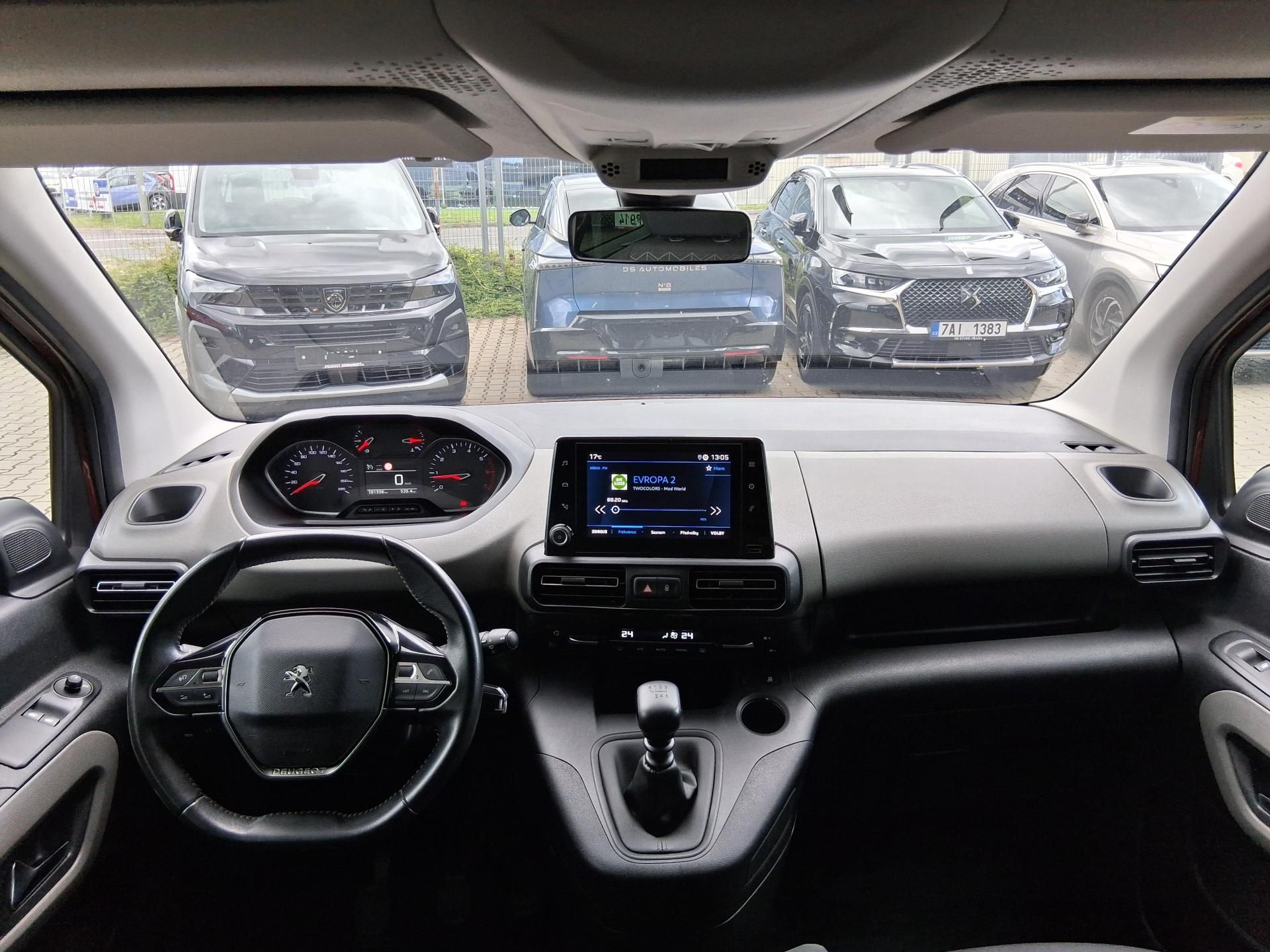 Peugeot Rifter, ACTIVE 1.2 PT 81 kW - fotka 2