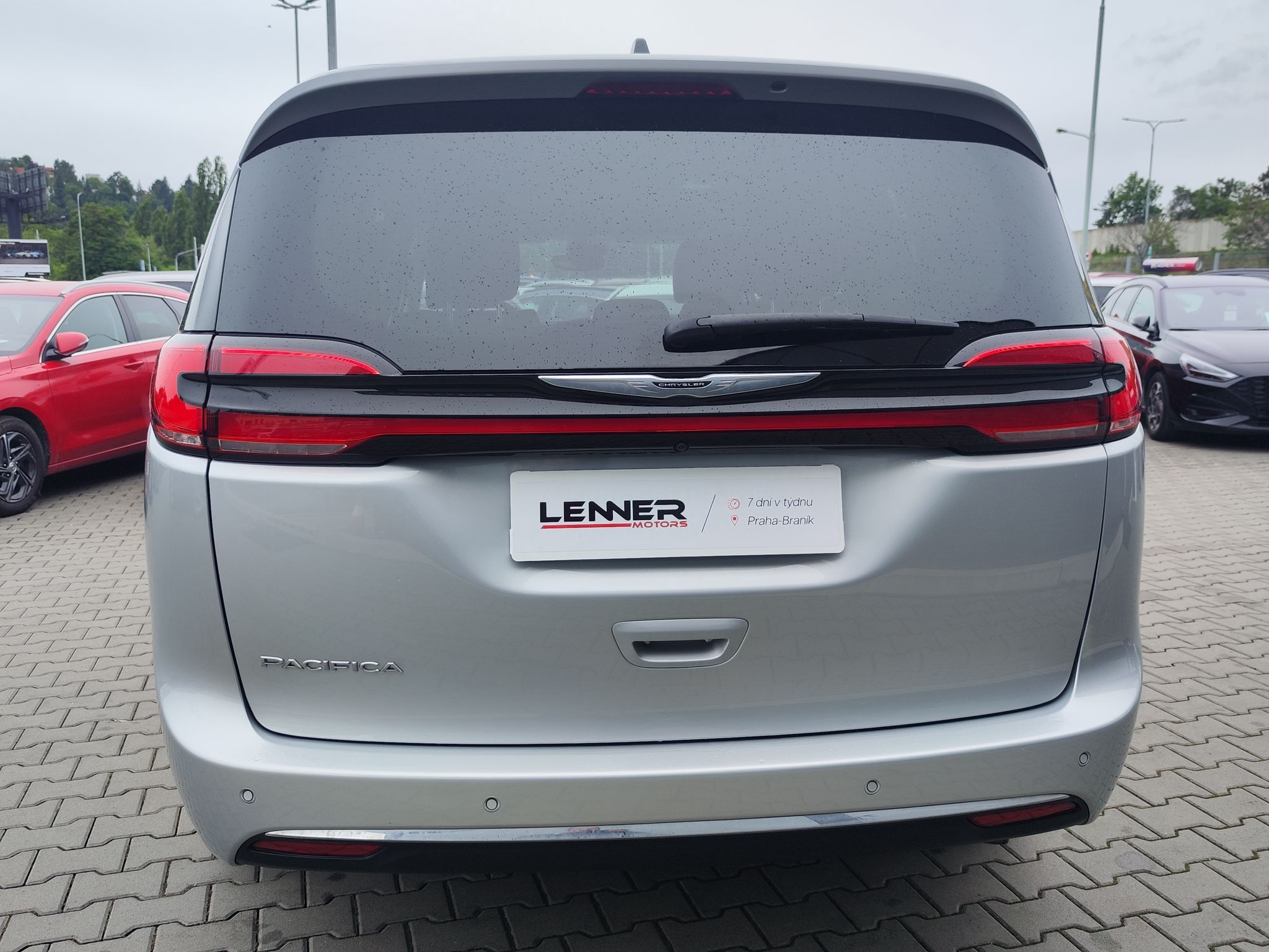 Chrysler Pacifica, 3.6VVT V6/214kW Touring AT - fotka 6