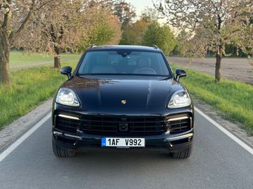 3.0 V6 E-Hybrid 2021