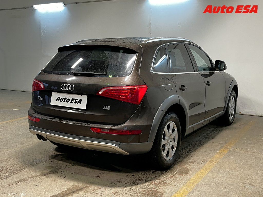 Audi Q5, 2.0 TDi Quattro,AT,bixen - fotka 4