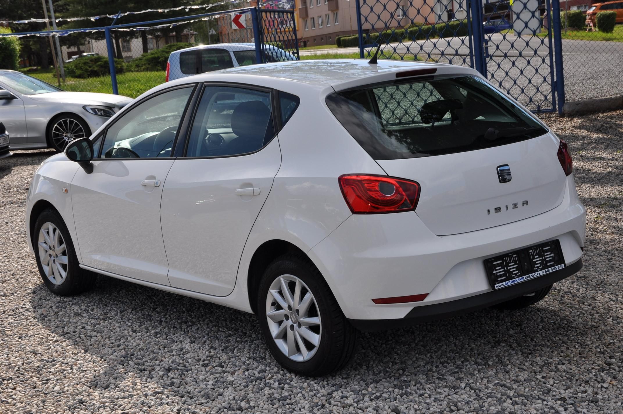 Seat Ibiza, 1.2i 51kW Style - fotka 4