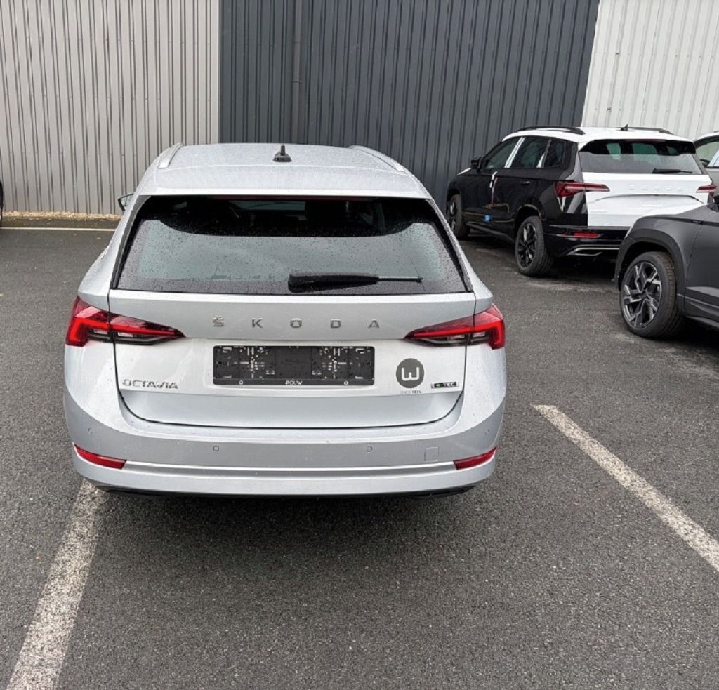 Škoda Octavia, automatická převodovka - fotka 4