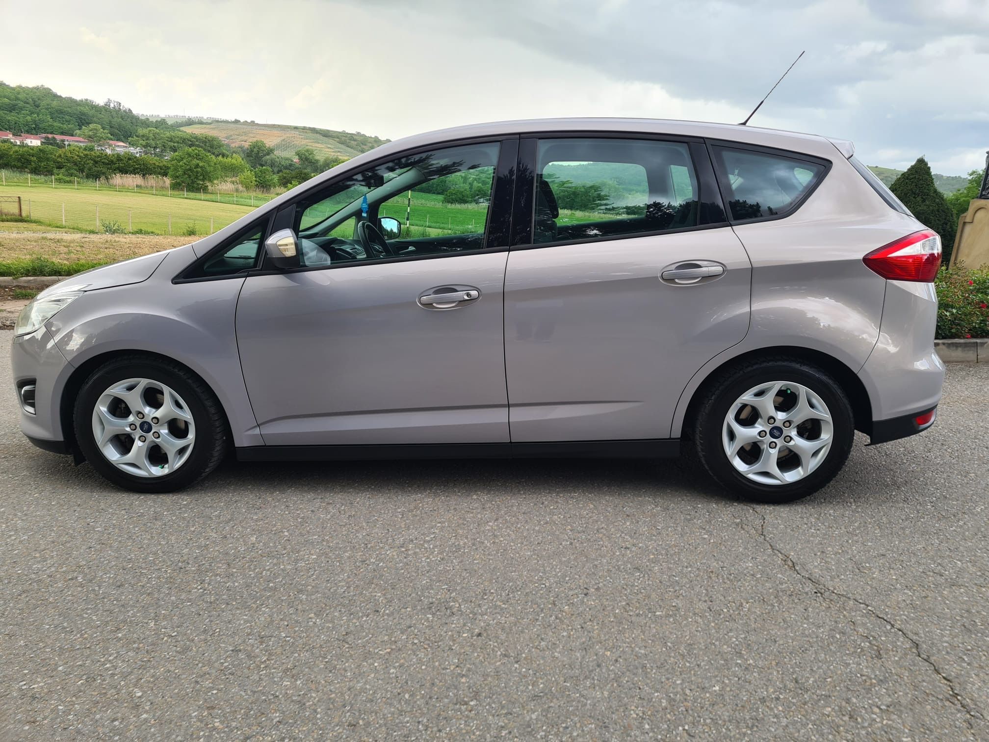 Ford C-MAX, 1.6 i 92KW - fotka 6