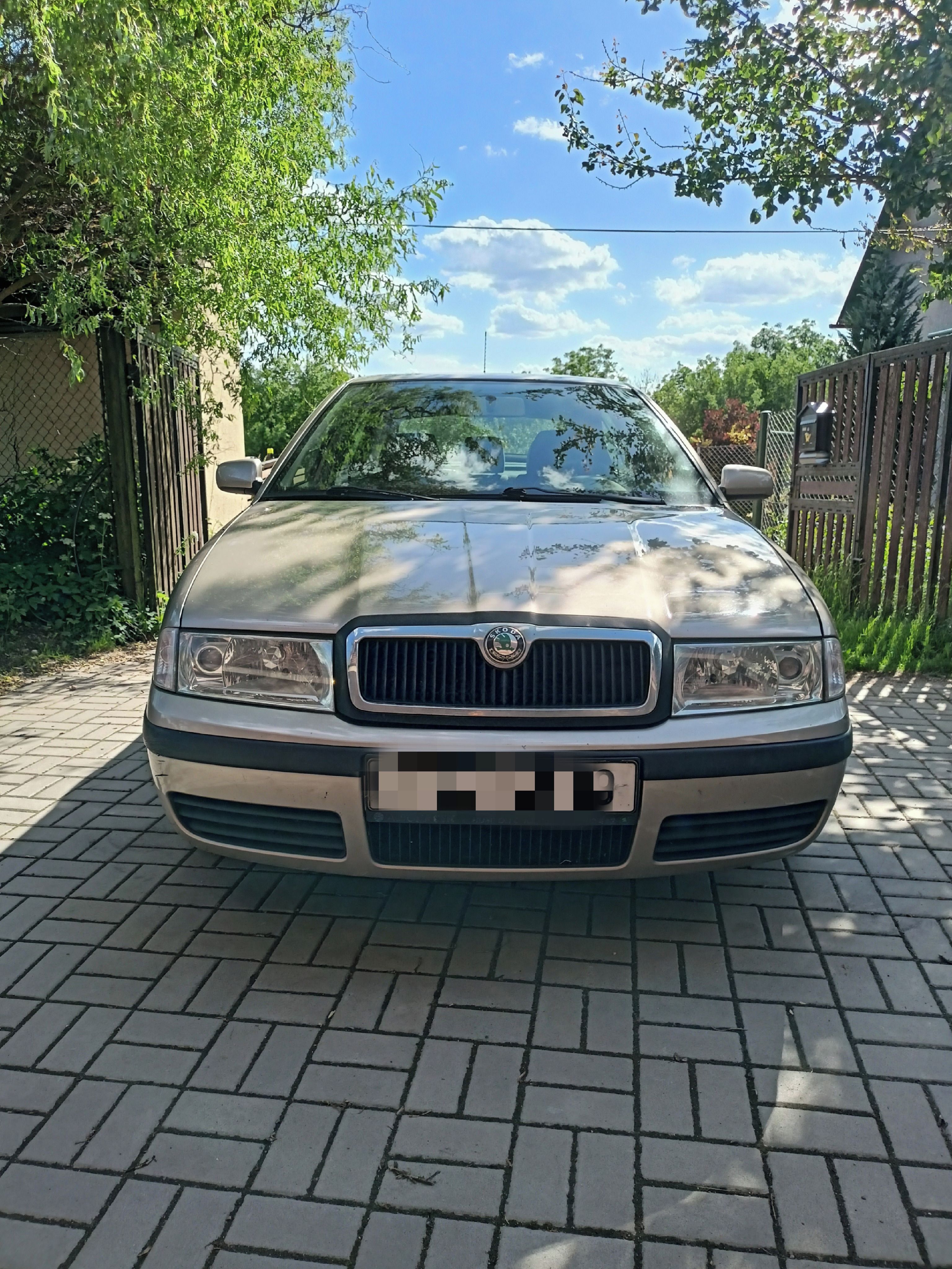 Škoda Octavia, 1.6 benzín 2004 - fotka 2