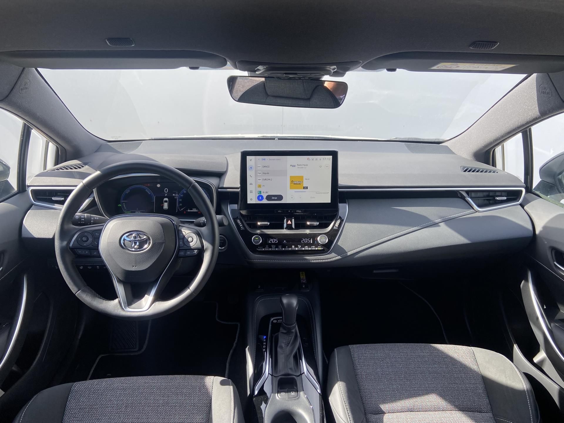 Toyota Corolla, 1.8 HSD e-CVT Style - fotka 5