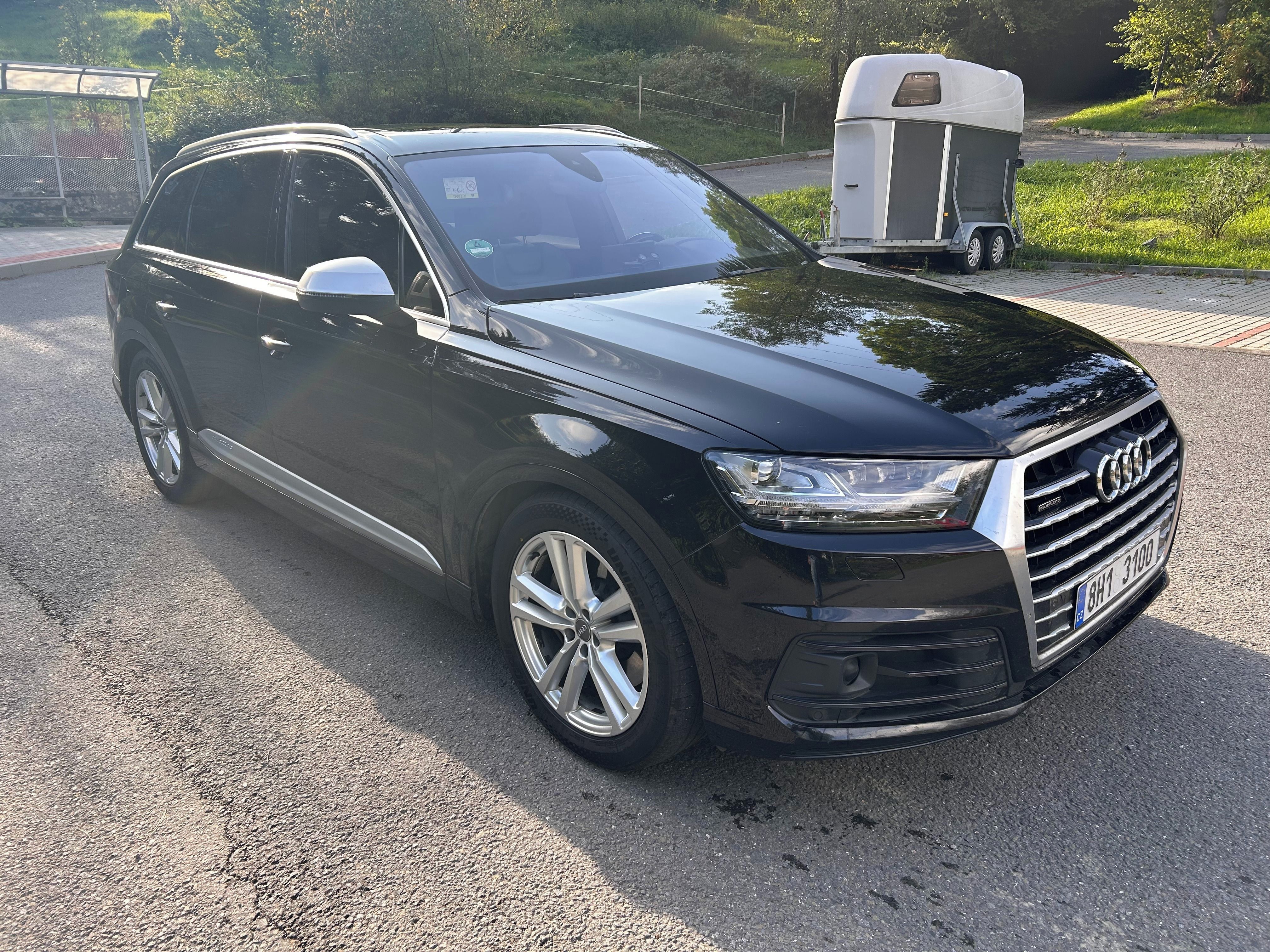 Audi Q7 - fotka 3