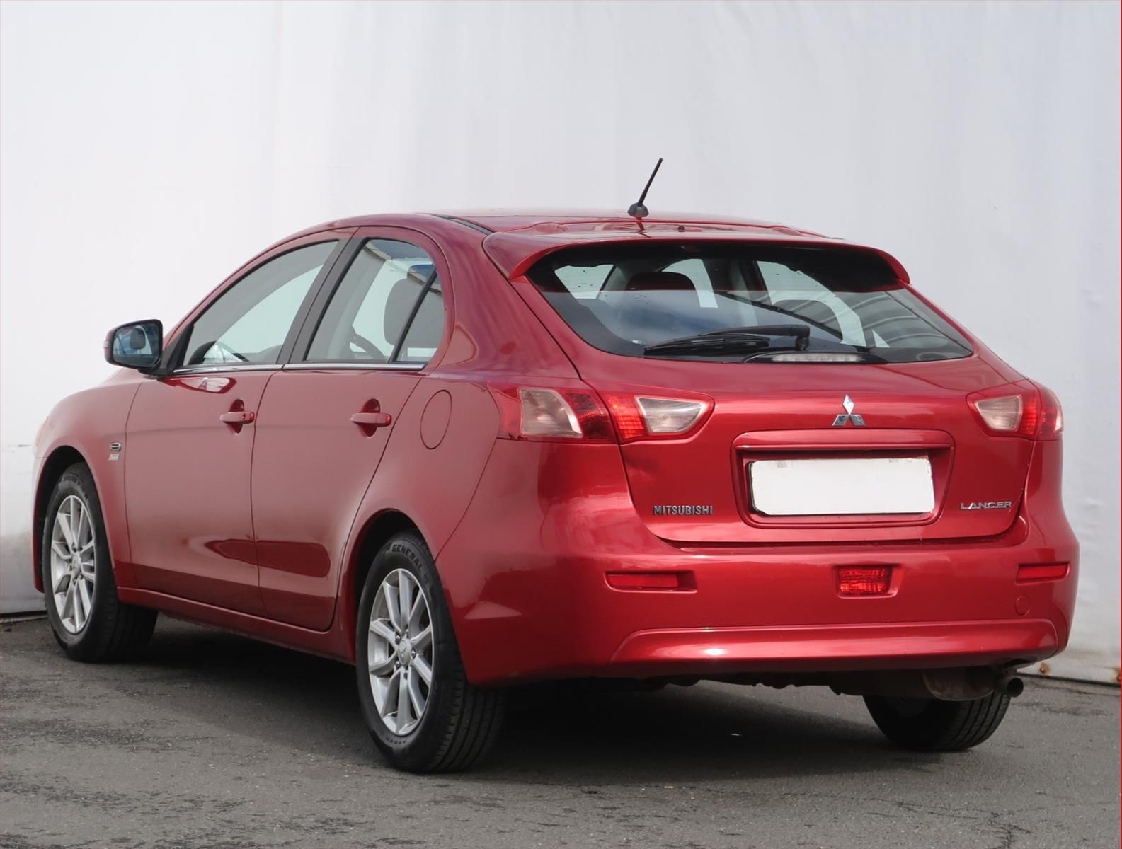 Mitsubishi Lancer, 1.6 MIVEC, ČR,1.maj - fotka 4