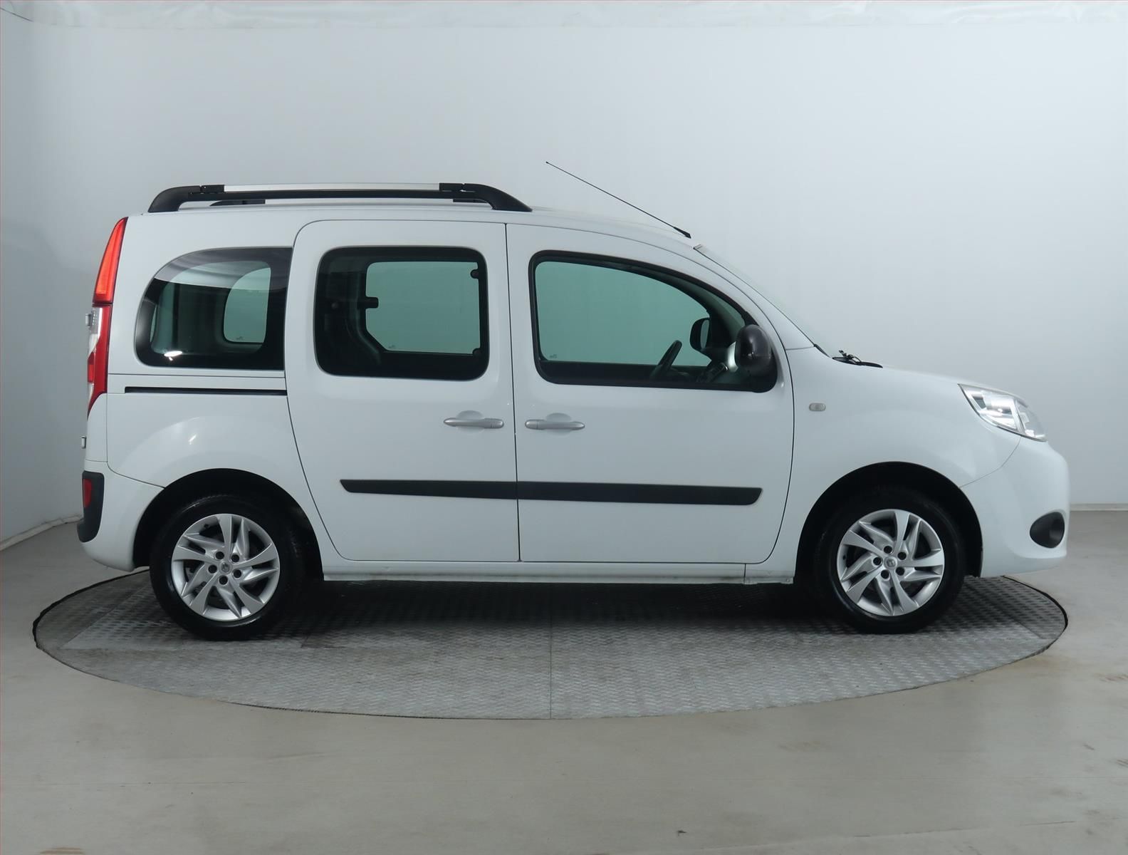 Renault Kangoo, 1.2 TCe, 5 míst, Zen - fotka 6