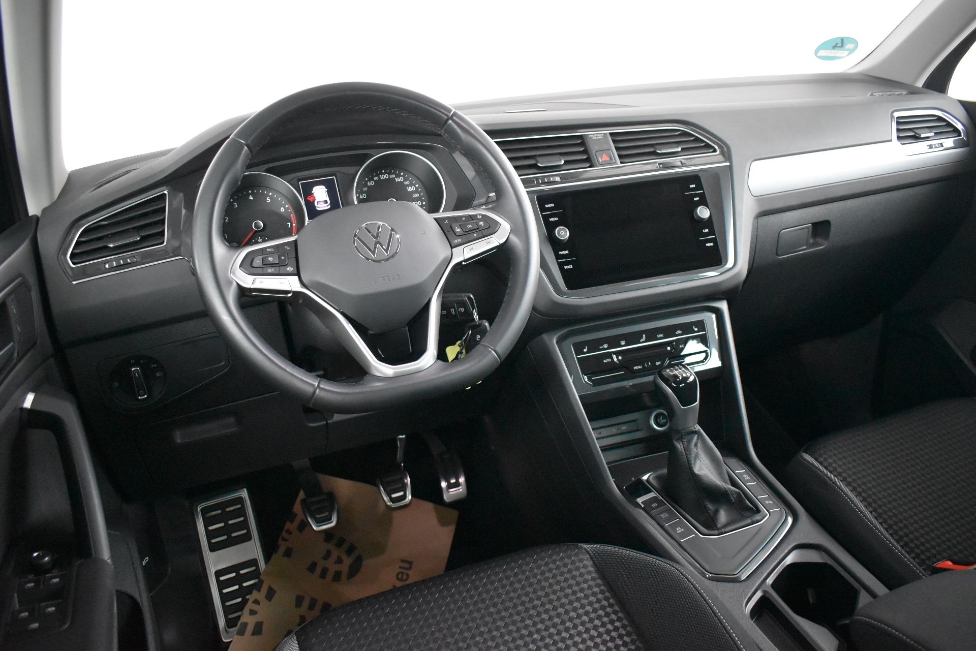 Volkswagen Tiguan, 1.5TSI 110kW, tažné - fotka 5