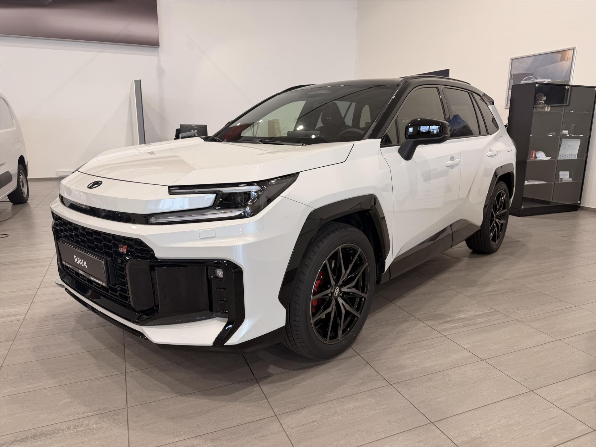 Toyota Rav4, GR SPORT  2.5L HEV (194k) 4X4