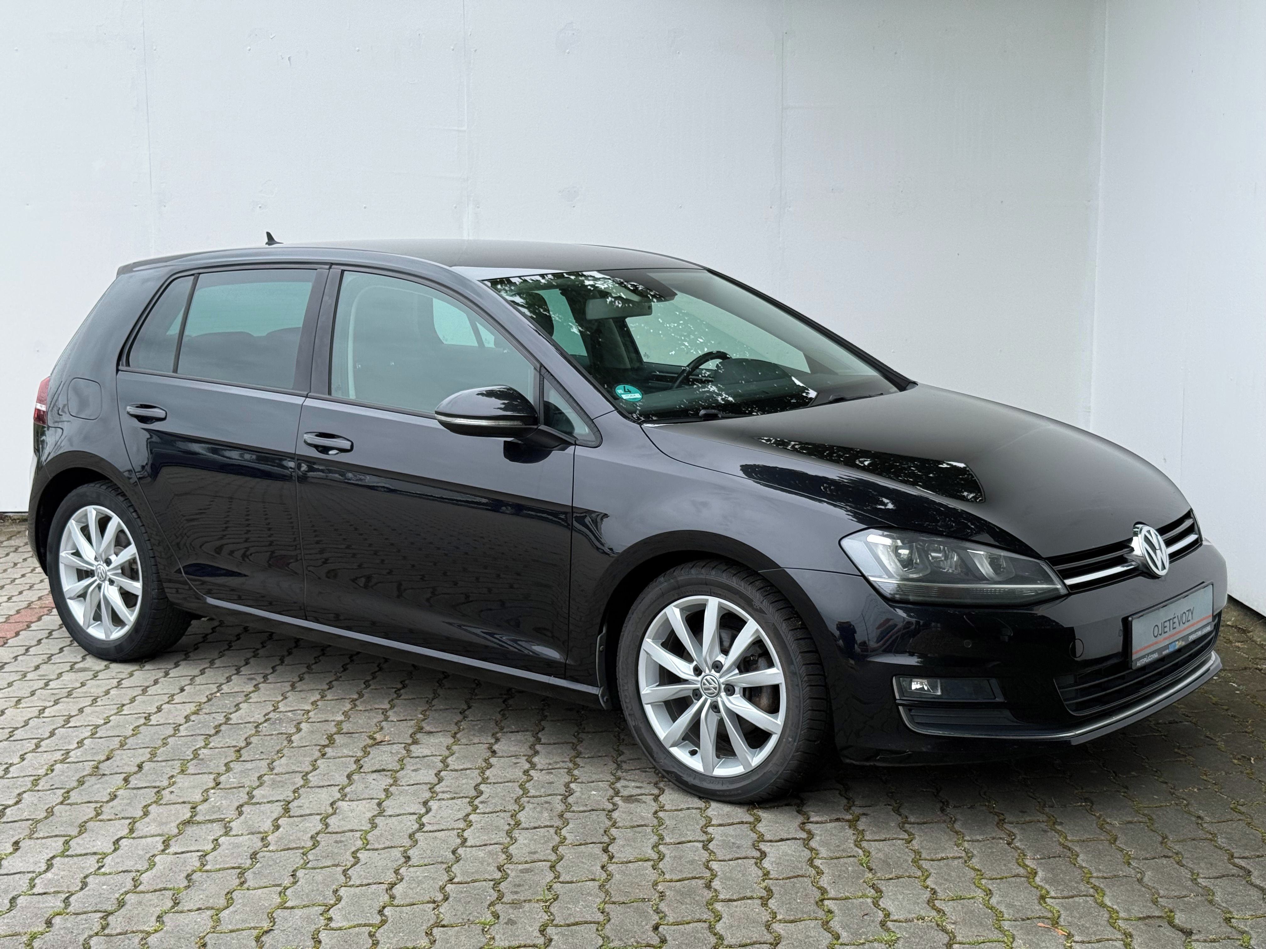 Volkswagen Golf, 1,4 TSI / 110 kW Business - fotka 3