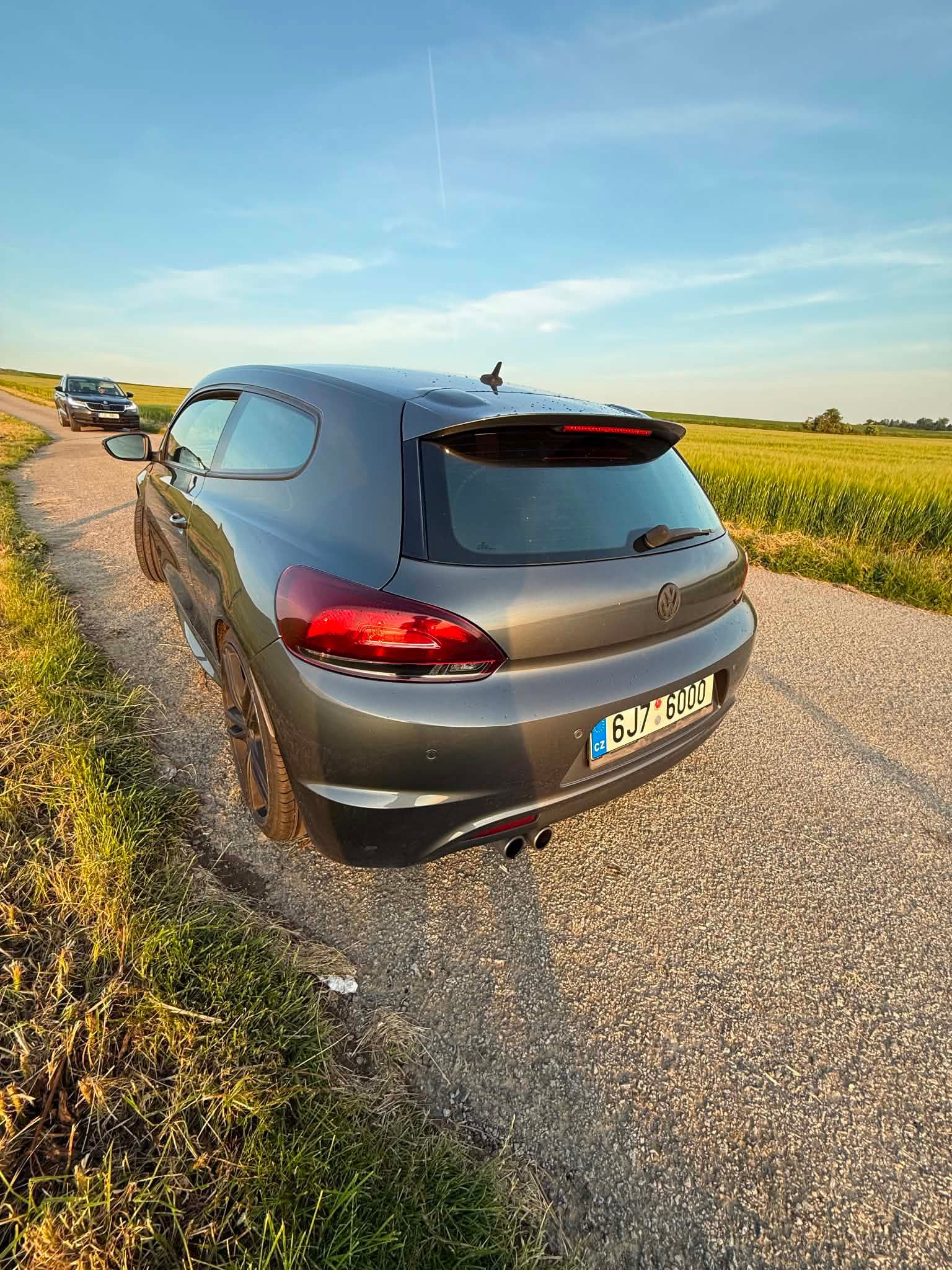 Volkswagen Scirocco, Scirocco 2.0TDI R-LINE - fotka 3