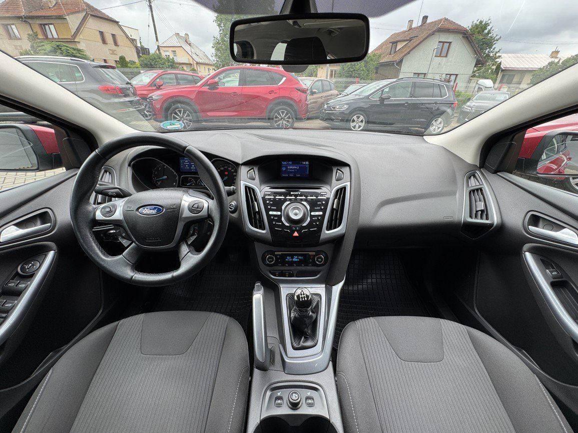 Ford Focus, 1.6 Ti-VCT Digi Klima Tempomat - fotka 6