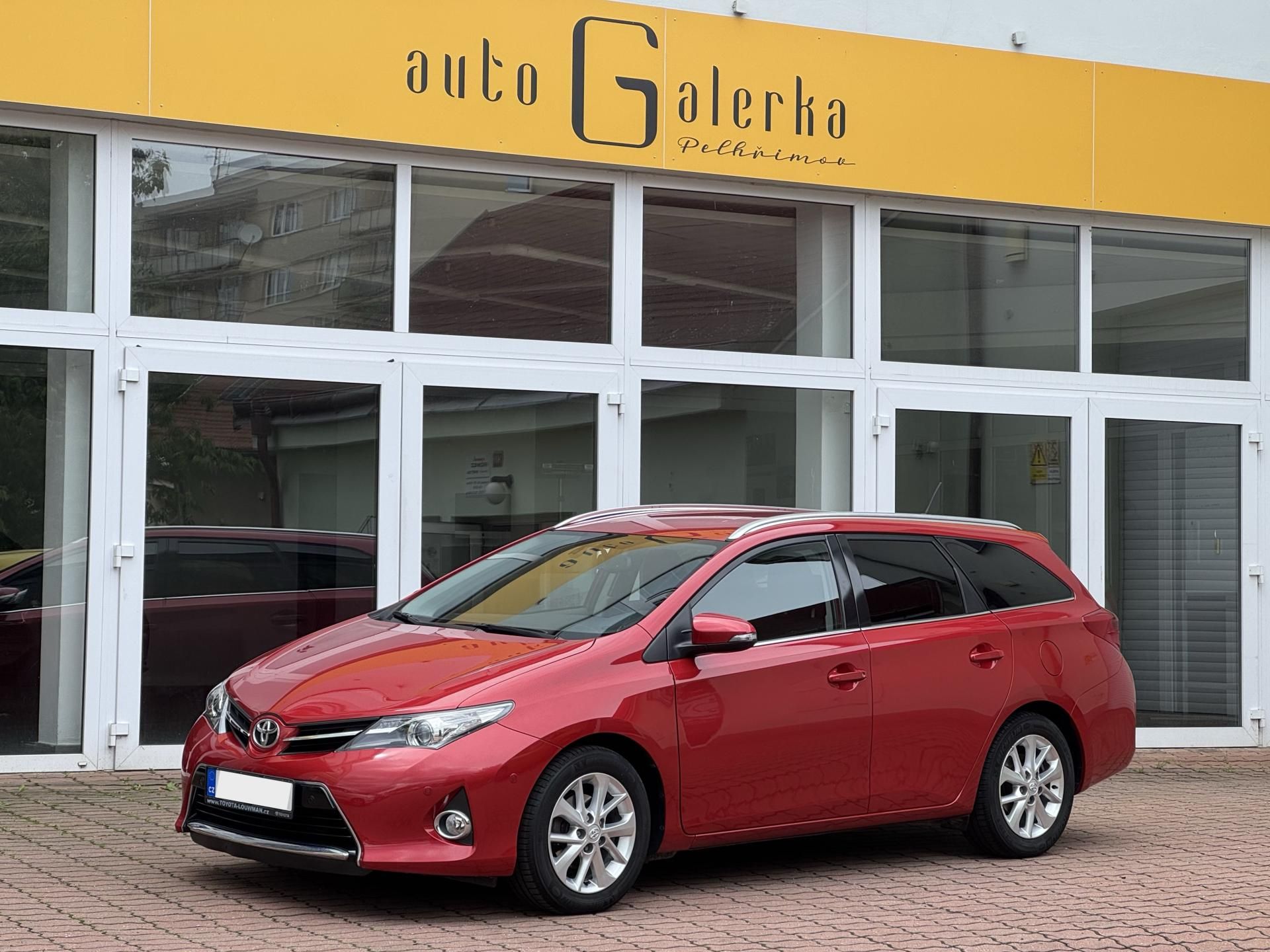 Toyota Auris, Combi 1.6 Valvematic CVT