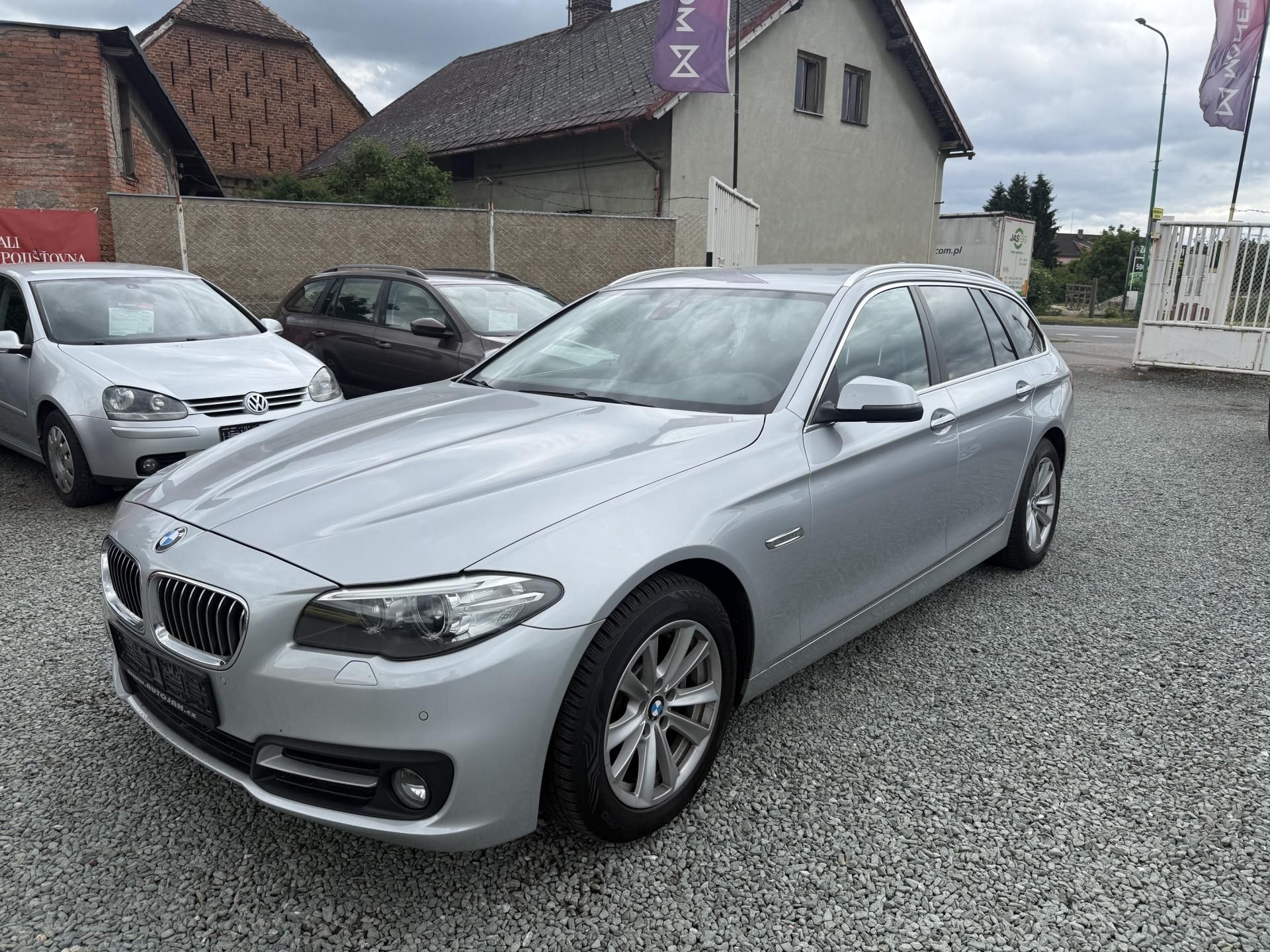 BMW Řada 5, 518d Luxury Line - fotka 3