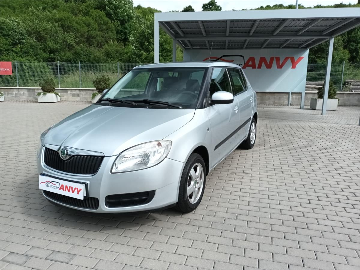 Škoda Fabia, 1,4 16V,63KW,KLIMA,VÝHŘEV,KOLA