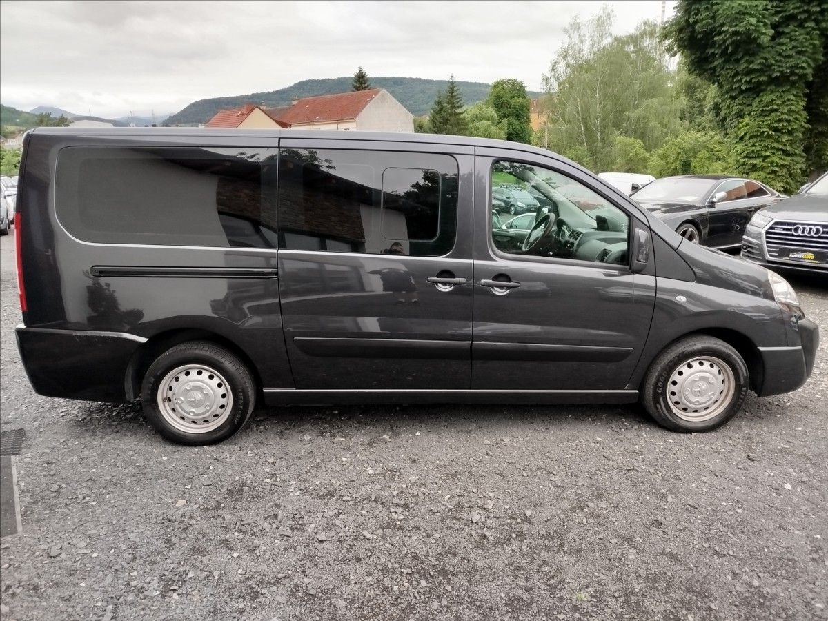 Peugeot Expert, 2,0 HDi 120 kW,1.MAJITEL,8 MÍS - fotka 6