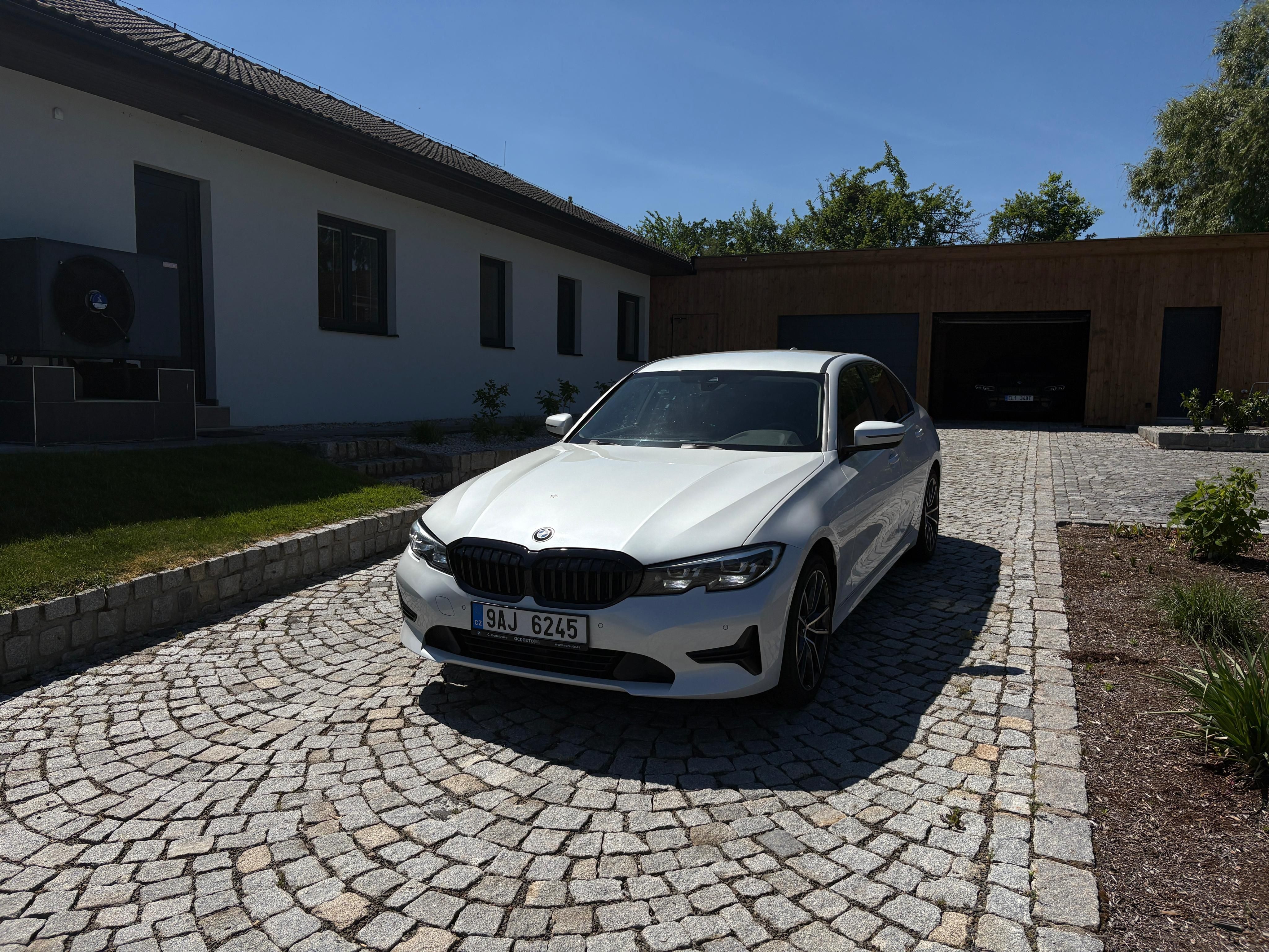 BMW Řada 3, BMW Řada 3, 320i ,ČR, 135 kw, - fotka 2