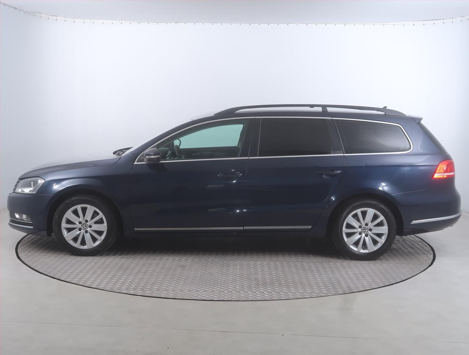 Volkswagen Passat, 1.6 TDI, Comfortline - fotka 3
