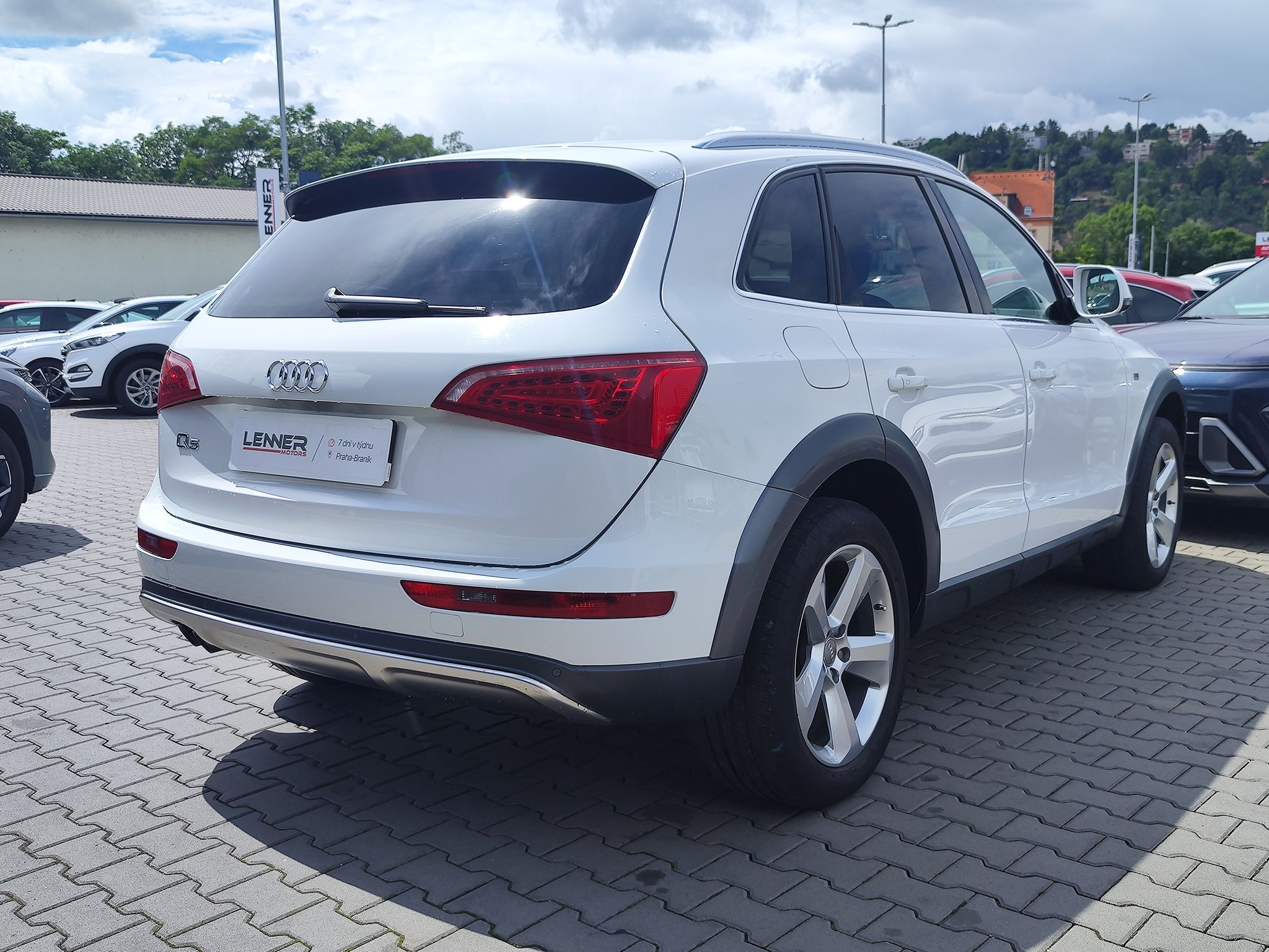 Audi Q5, 2.0 TDi/125kW quattro S tronic - fotka 5