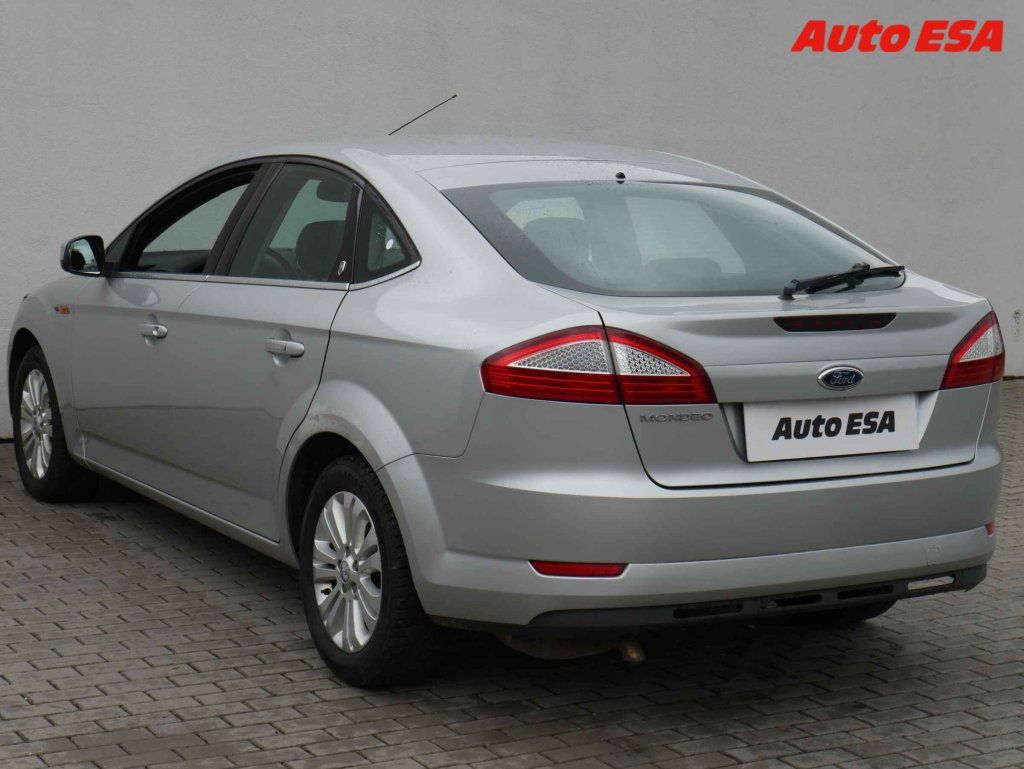 Ford Mondeo, 2.0 - fotka 6