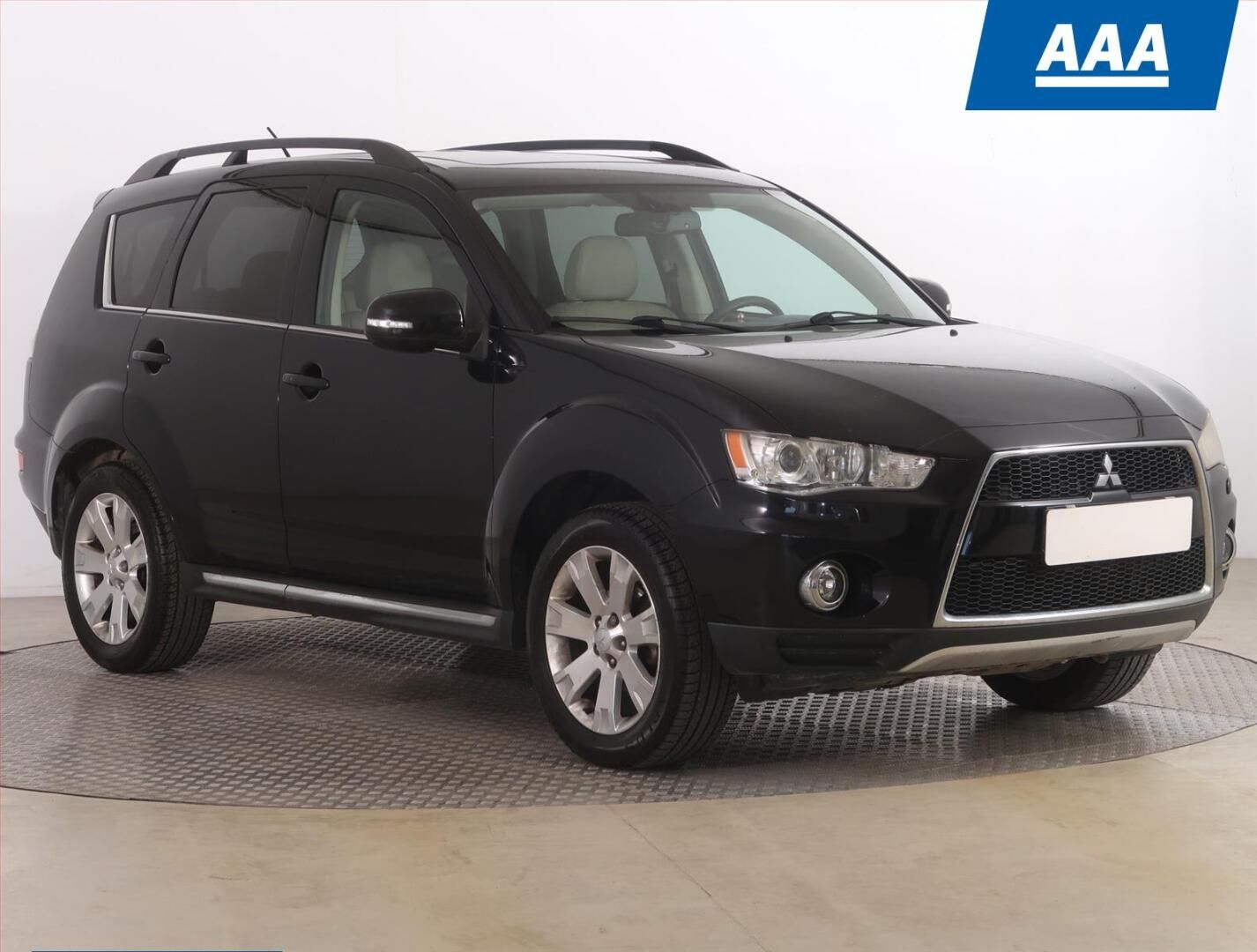 Mitsubishi Outlander, 2.2 DI-D, 4X4, 7 míst